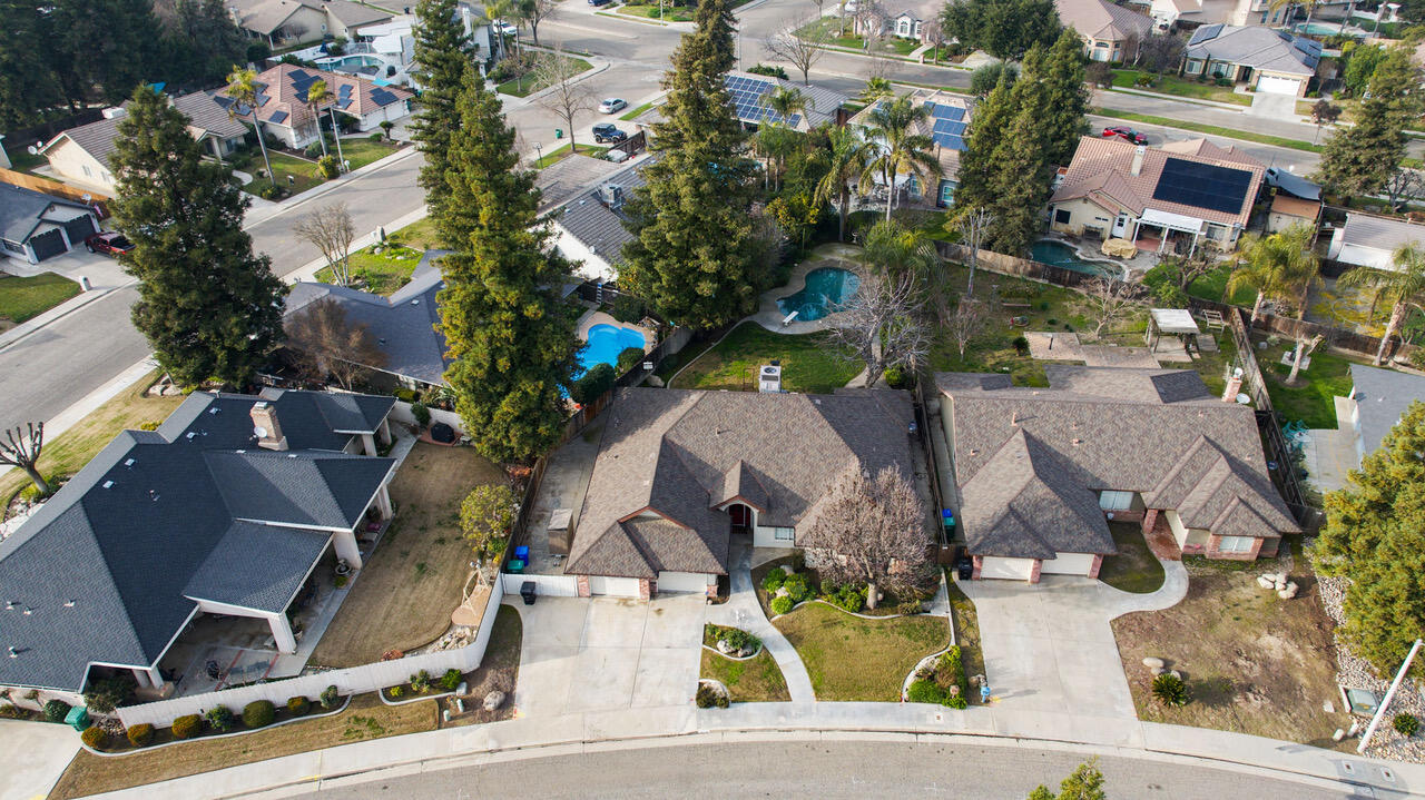 2438 W Kanai Ave, Porterville, CA 93257