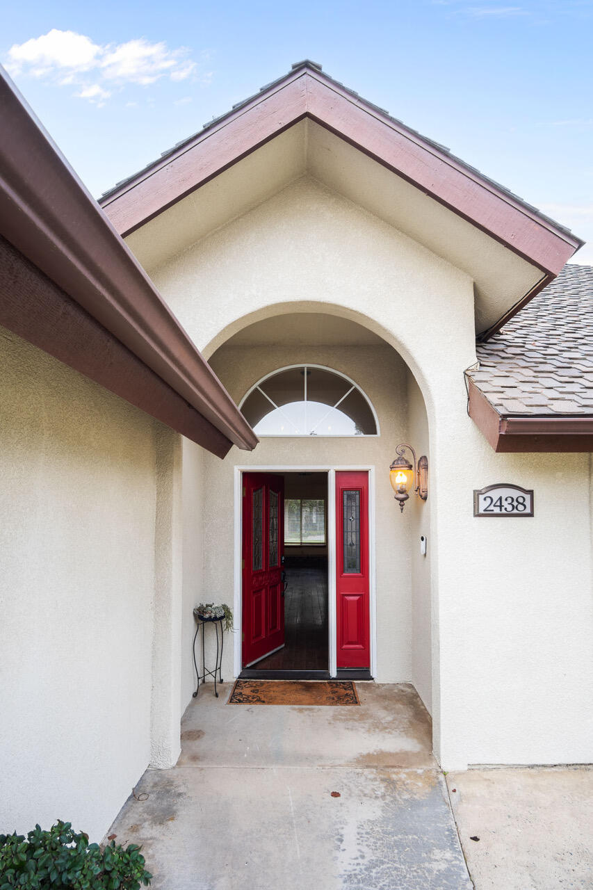 2438 W Kanai Ave, Porterville, CA 93257