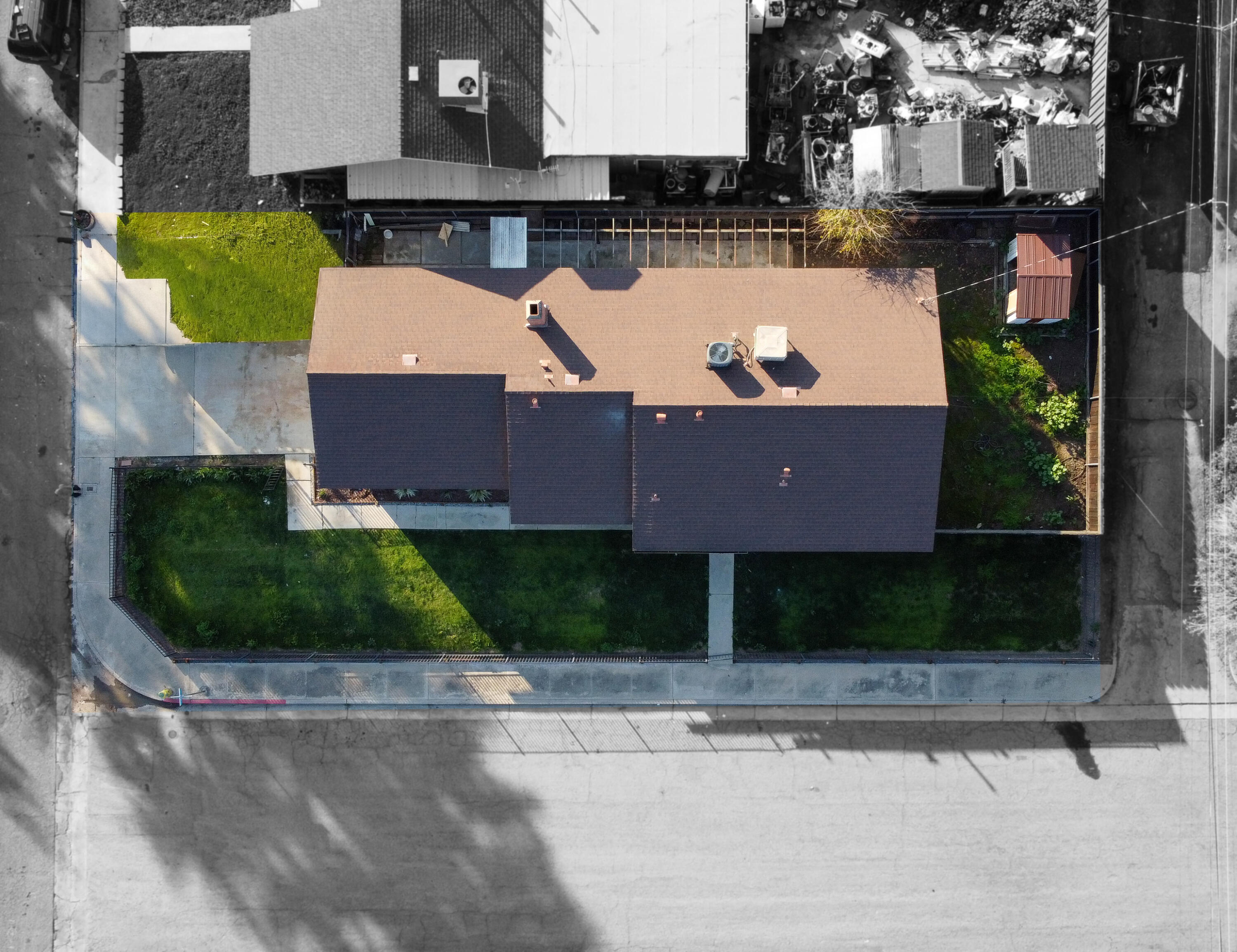 460 E Oak Ave, Porterville, CA 93257