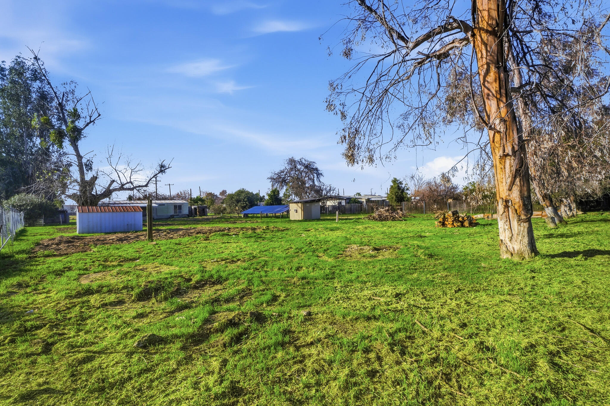 984 S Wisconsin St, Porterville, CA 93257