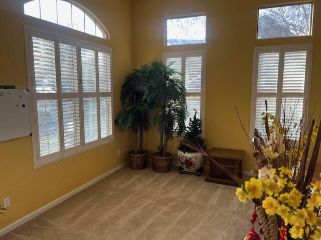 3242 W W Oakridge Ave, Visalia, CA 93291