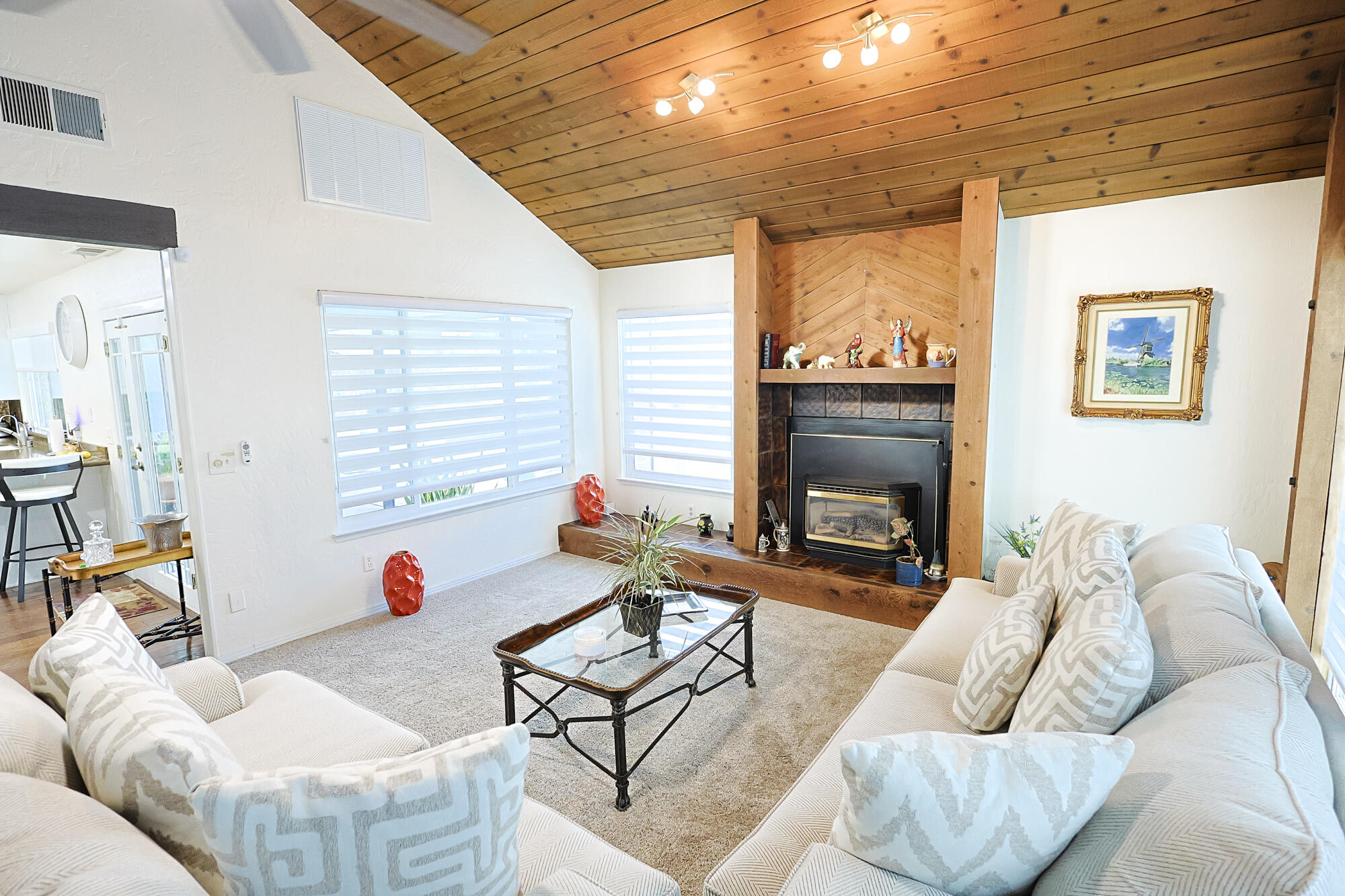 3727 W Mill Creek Dr, Visalia, CA 93291