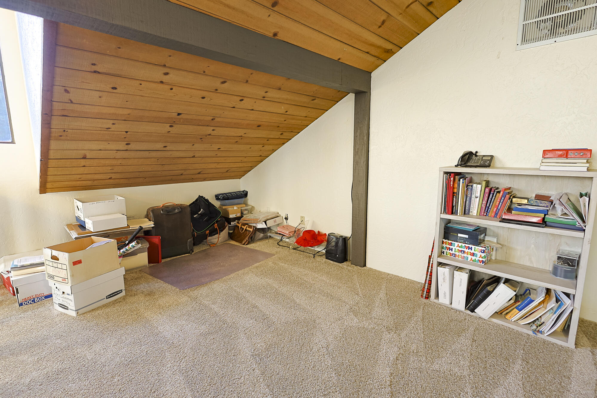 3727 W Mill Creek Dr, Visalia, CA 93291