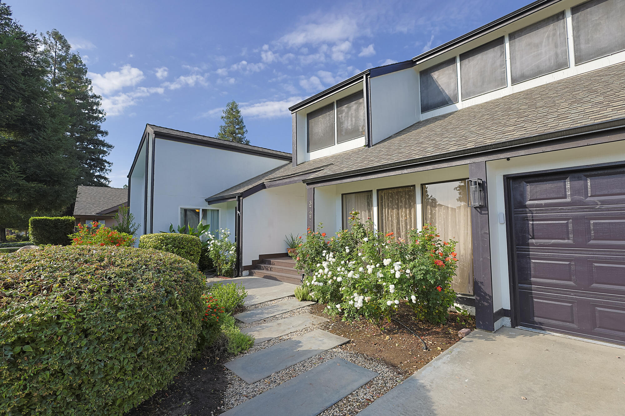 3727 W Mill Creek Dr, Visalia, CA 93291