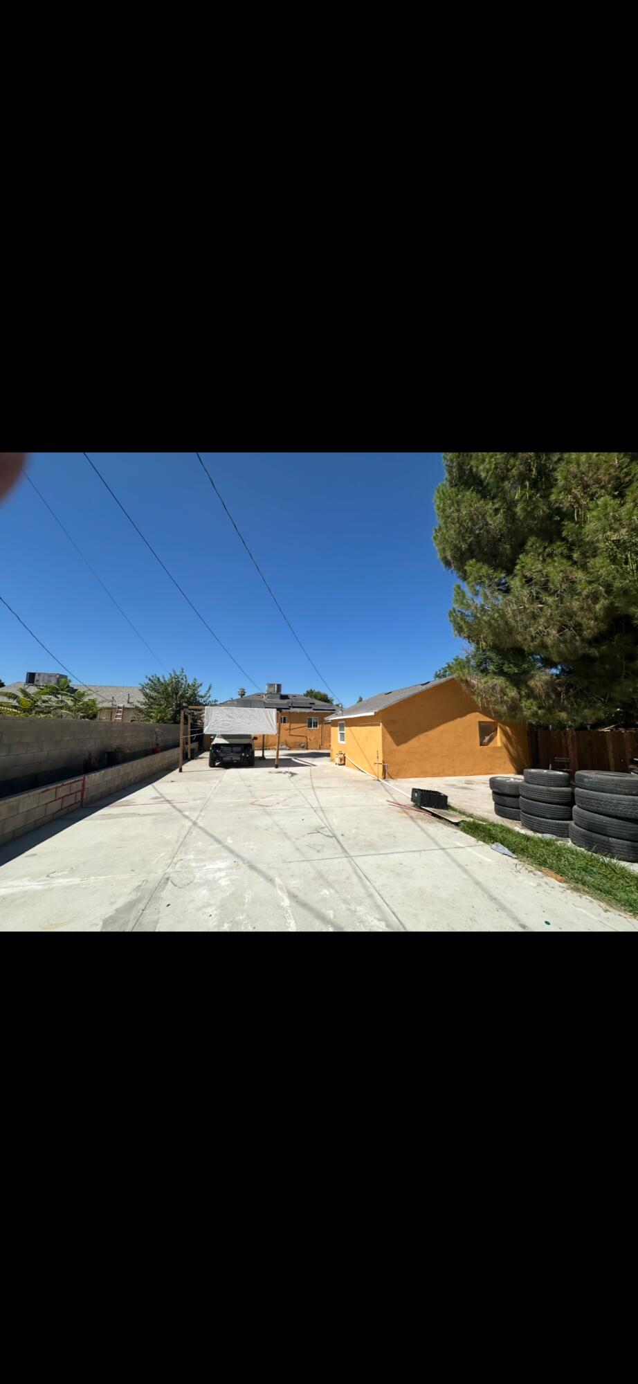 1811 Radiance Dr, Bakersfield, CA 93304