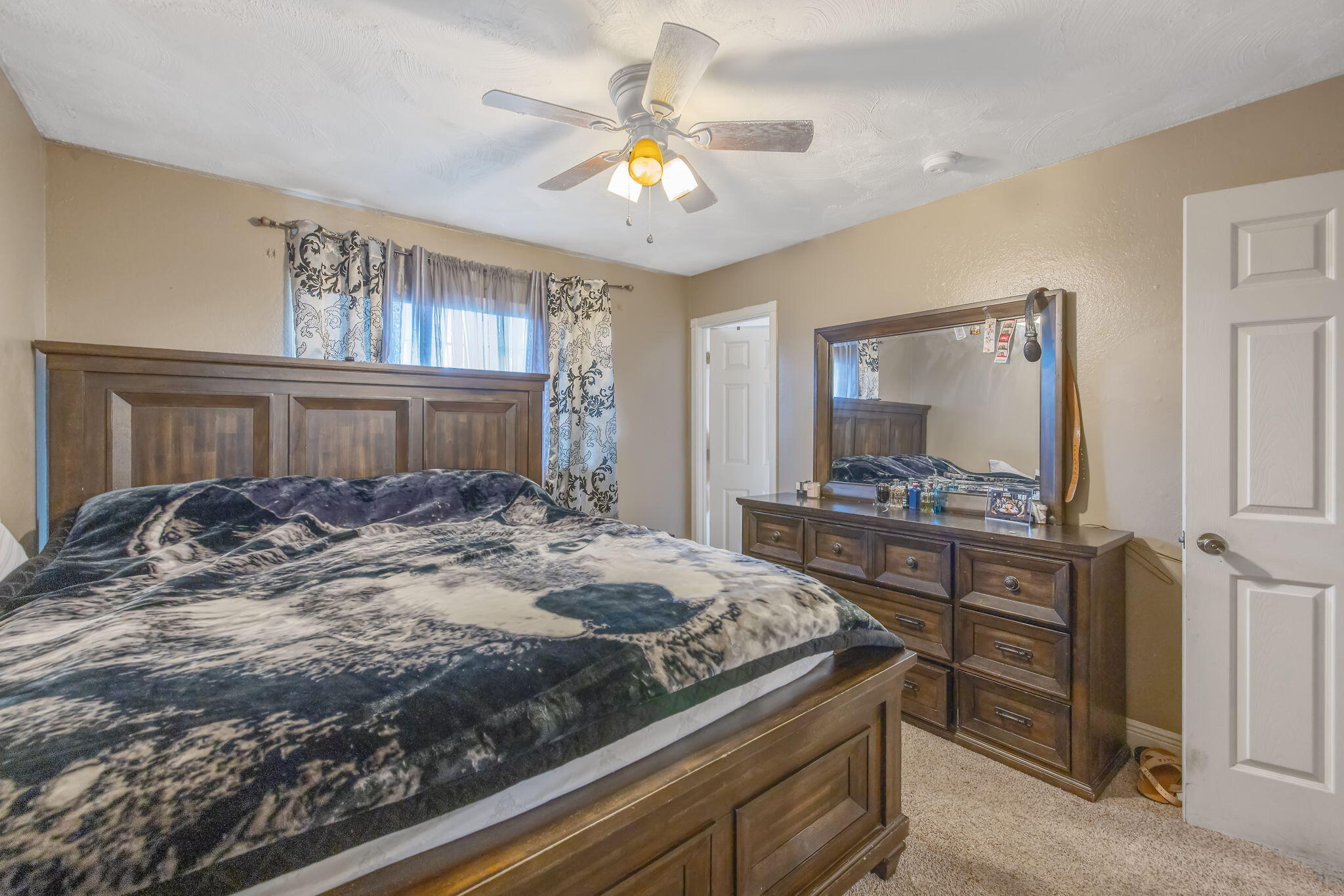 1092 Sherman Ct, Lindsay, CA 93247