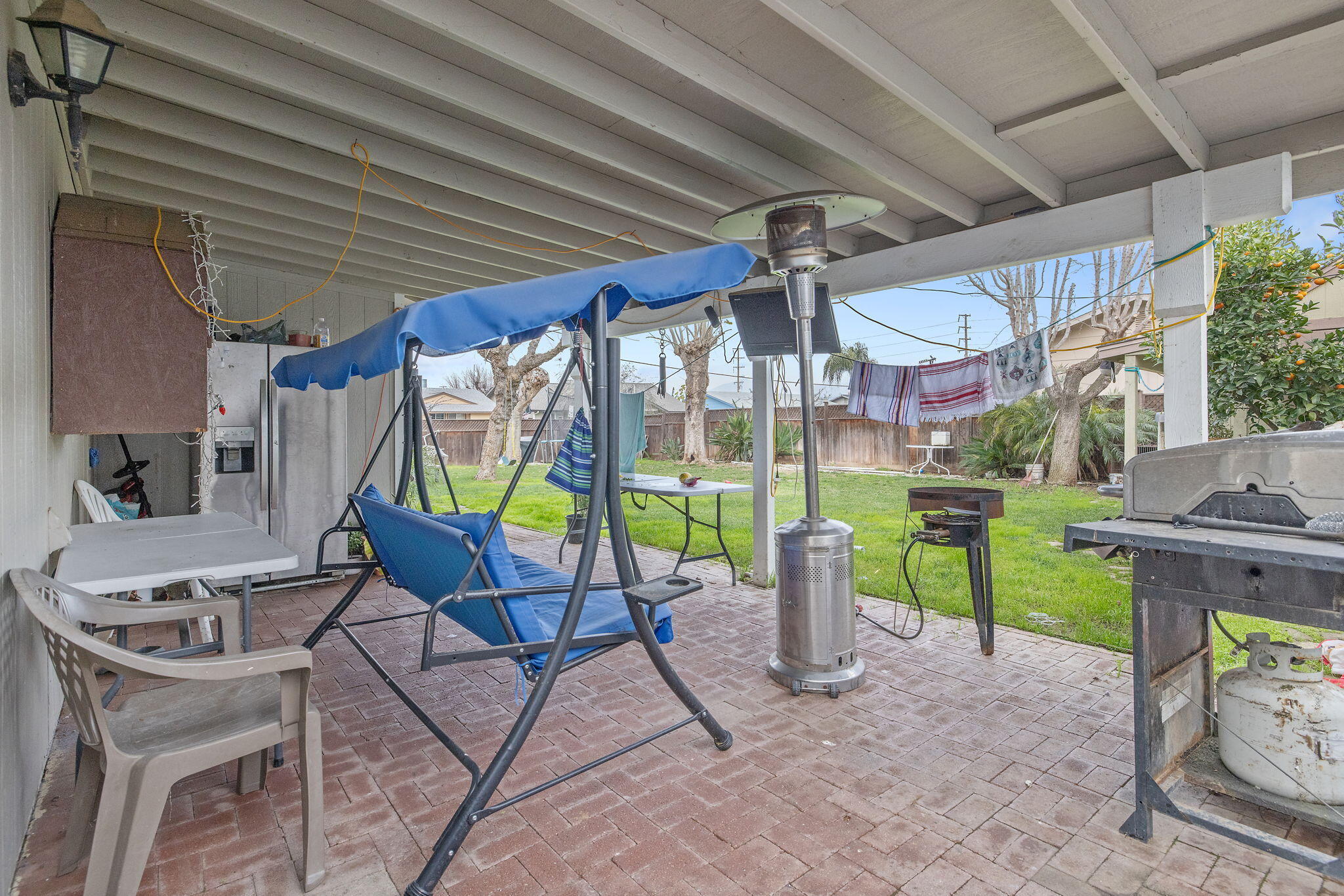 1092 Sherman Ct, Lindsay, CA 93247