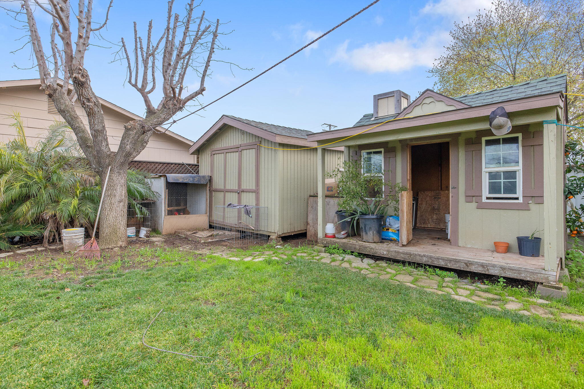 1092 Sherman Ct, Lindsay, CA 93247