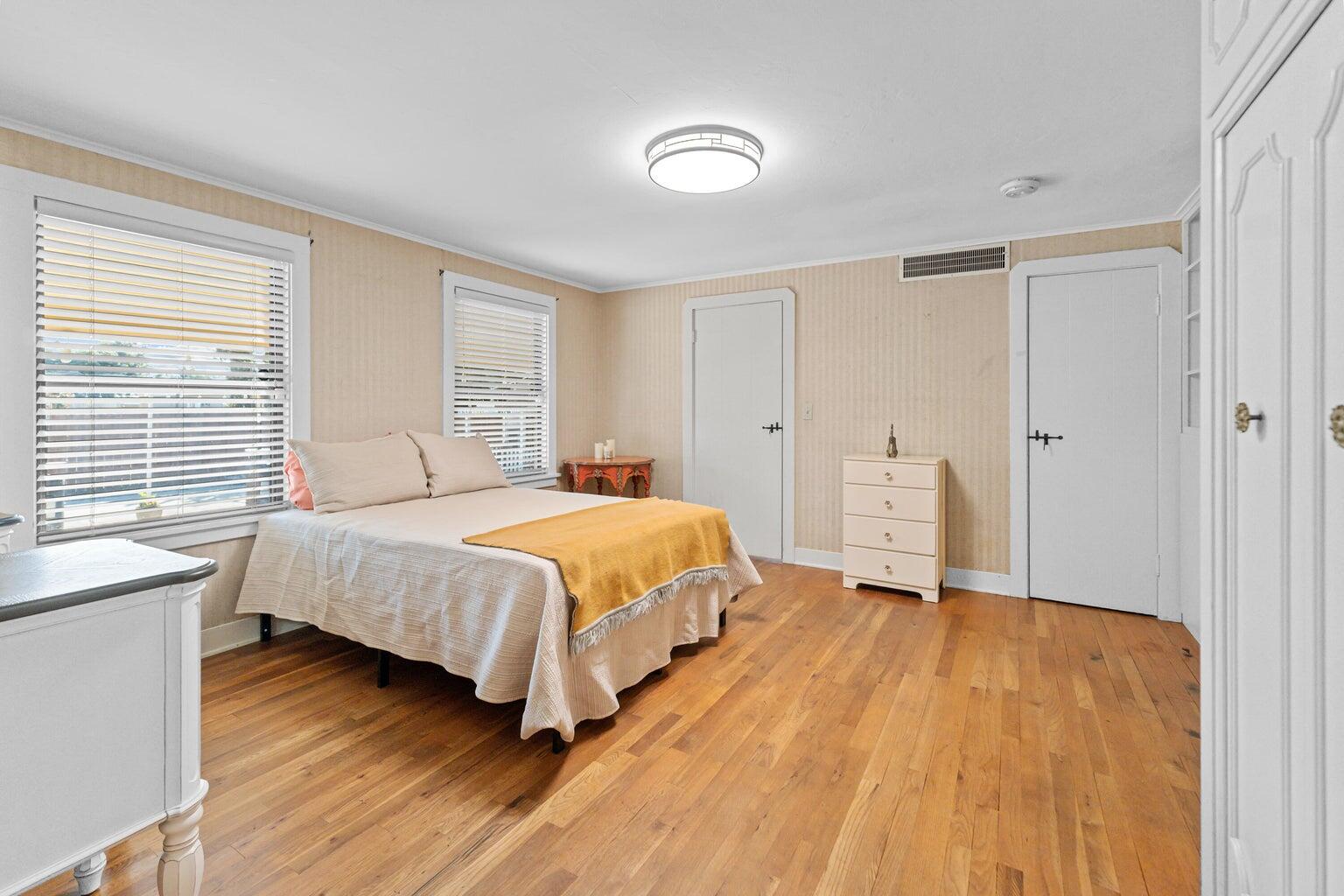 531 E Walnut St, Exeter, CA 93221