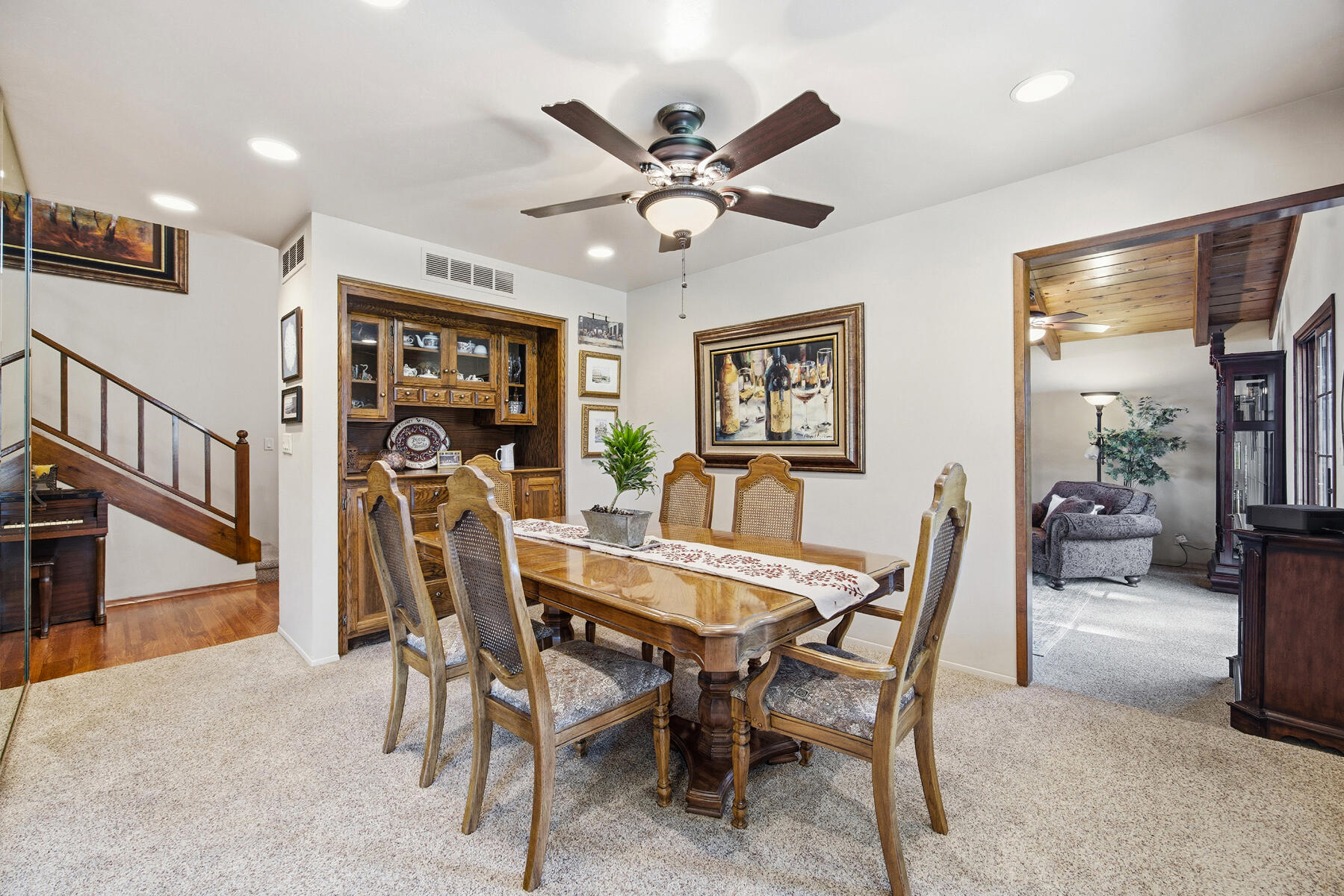 21487 Ave 332, Woodlake, CA 93286