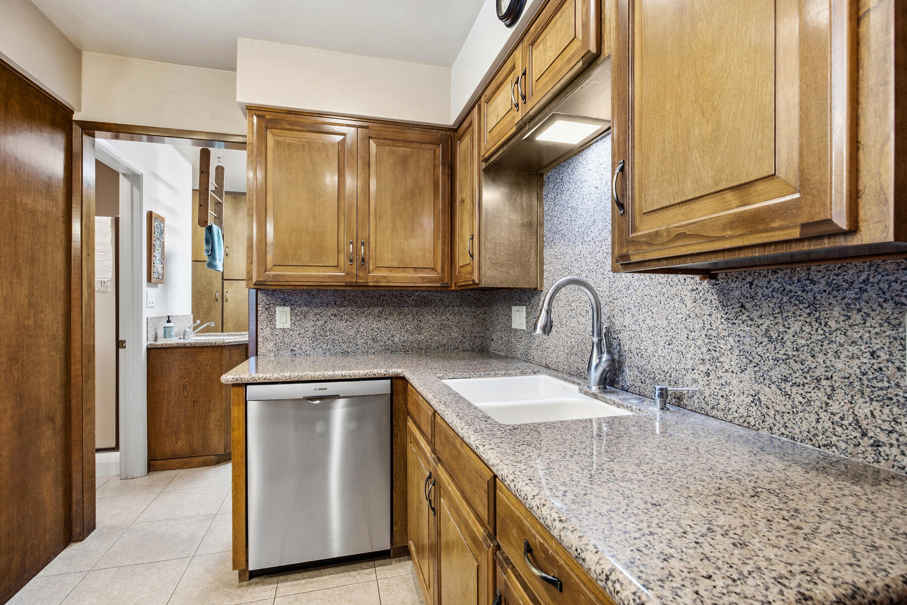 21487 Ave 332, Woodlake, CA 93286