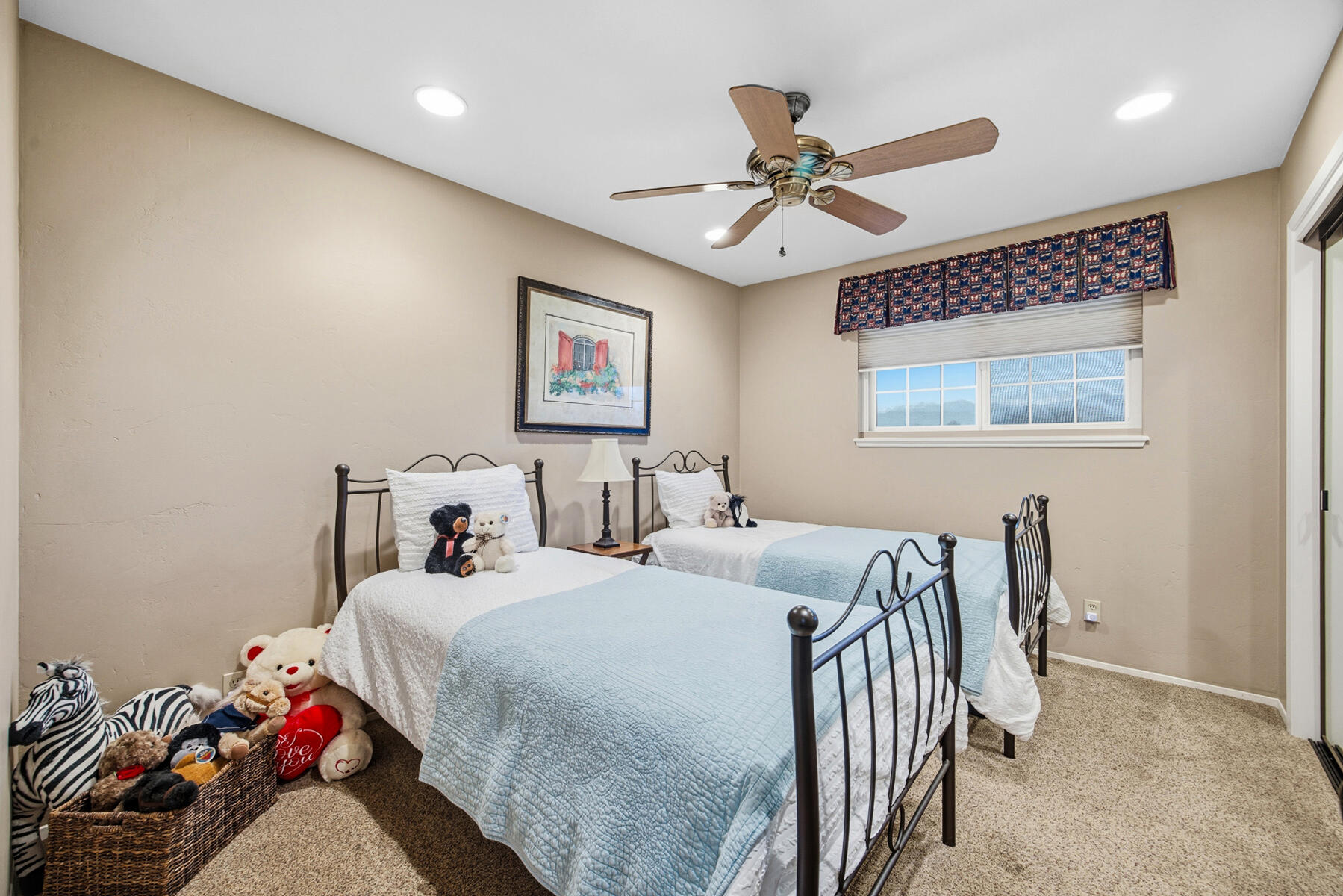 21487 Ave 332, Woodlake, CA 93286