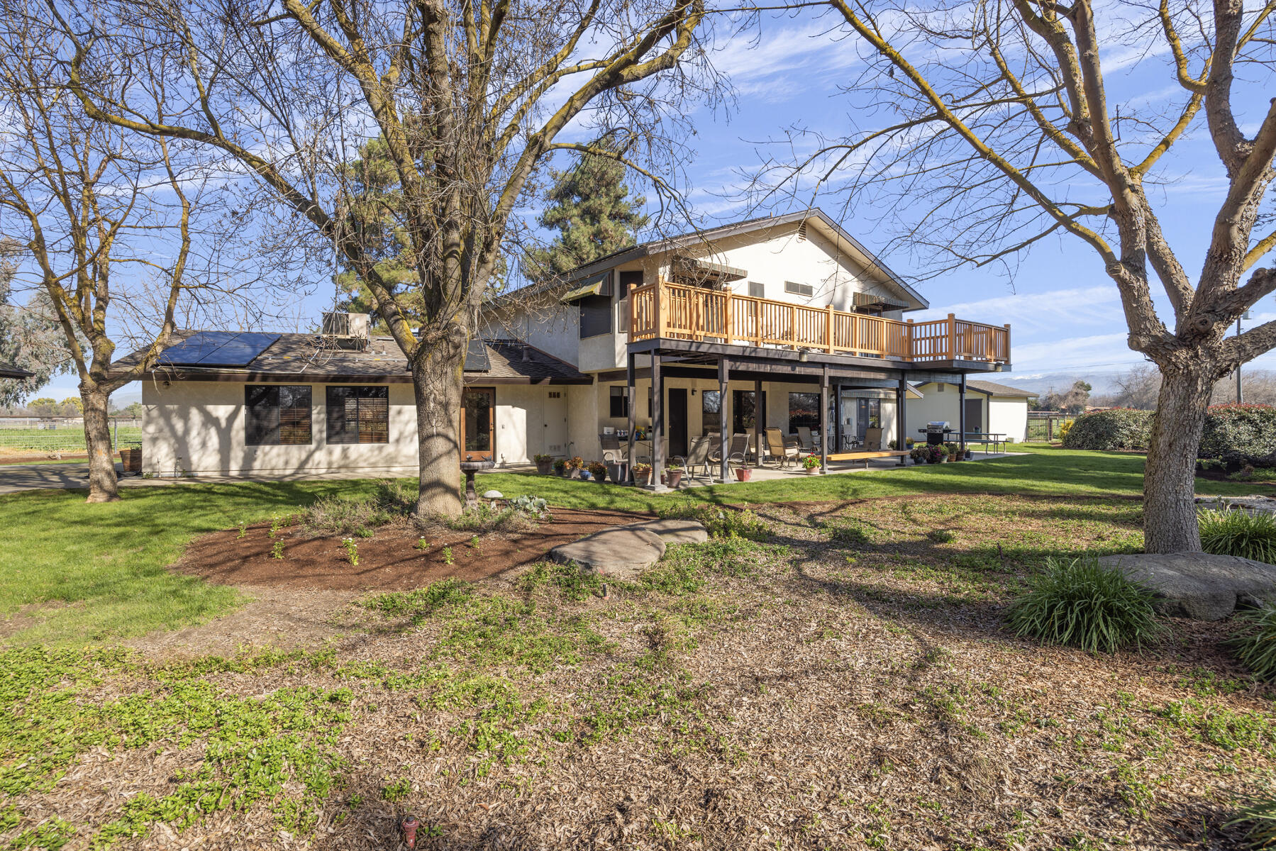 21487 Ave 332, Woodlake, CA 93286