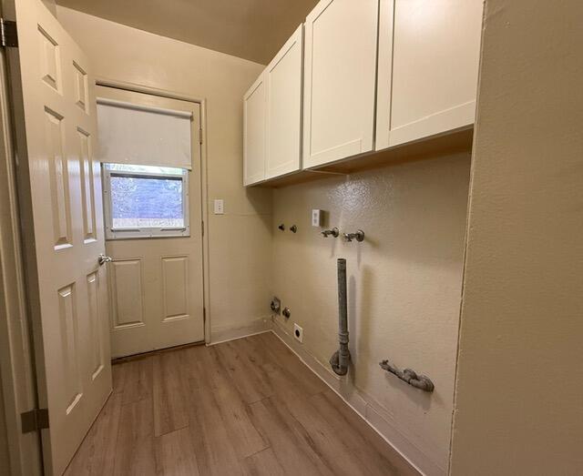 2517 S Court St, Visalia, CA 93277