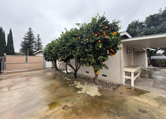 2517 S Court St, Visalia, CA 93277