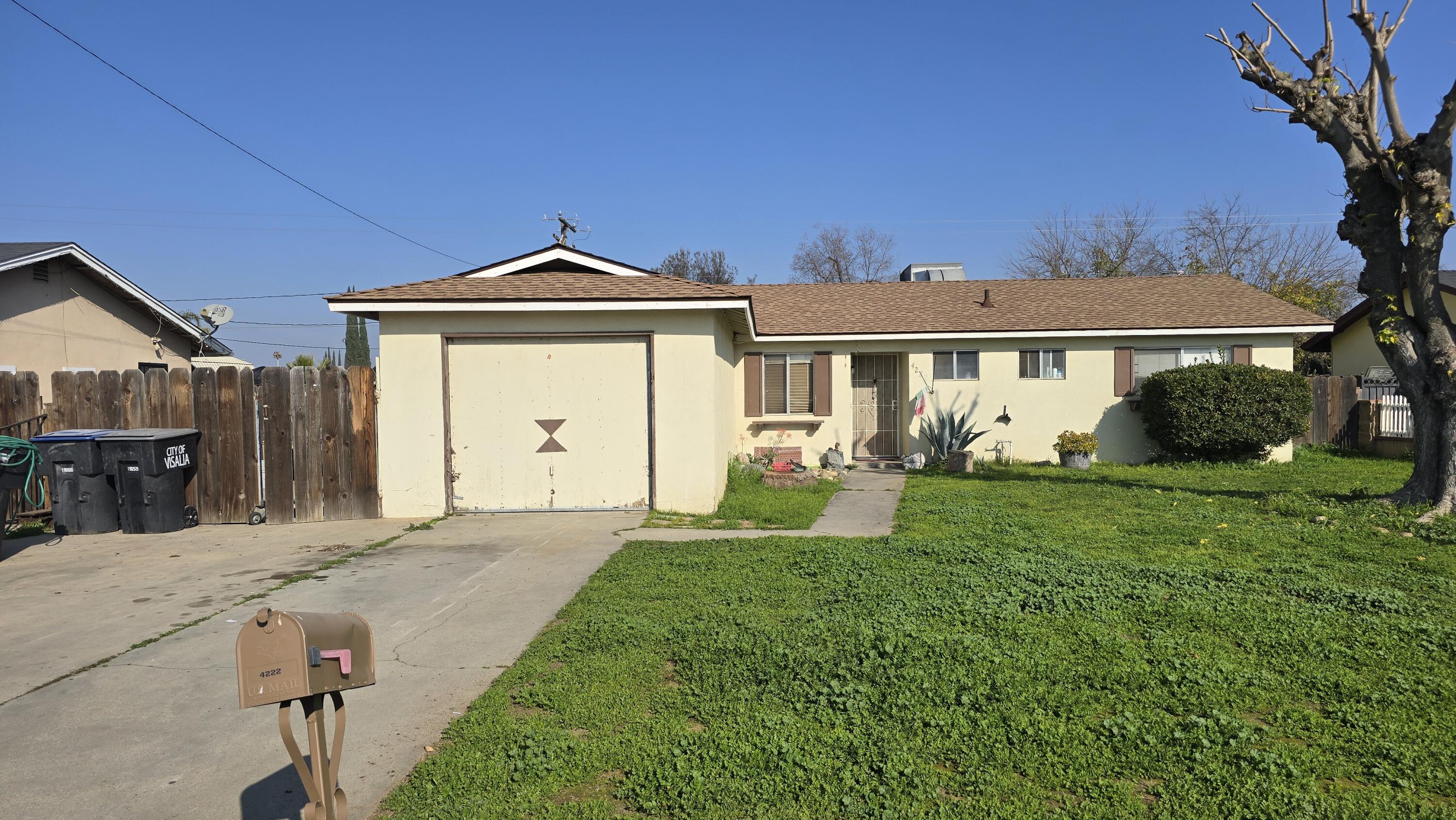 4222 W Dorothea Ave, Visalia, CA 93277