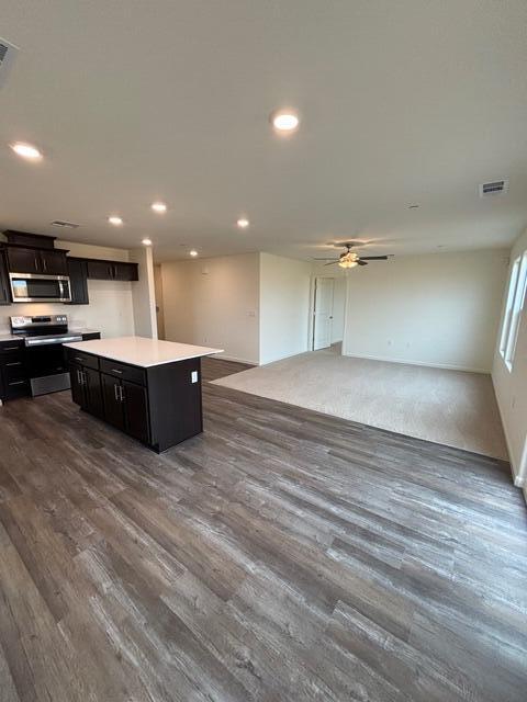 2948 Bay Hill Dr, Tulare, CA 93274