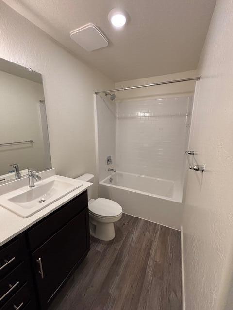 2948 Bay Hill Dr, Tulare, CA 93274