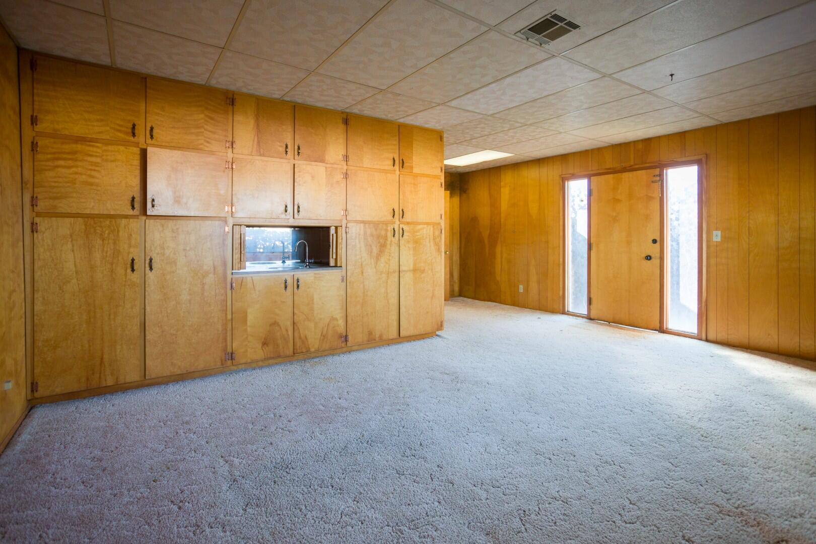 1047 Vandalia Ave, Porterville, CA 93257