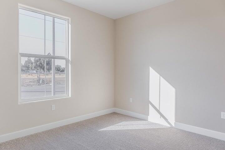 2234 S Burke St, Visalia, CA 93292