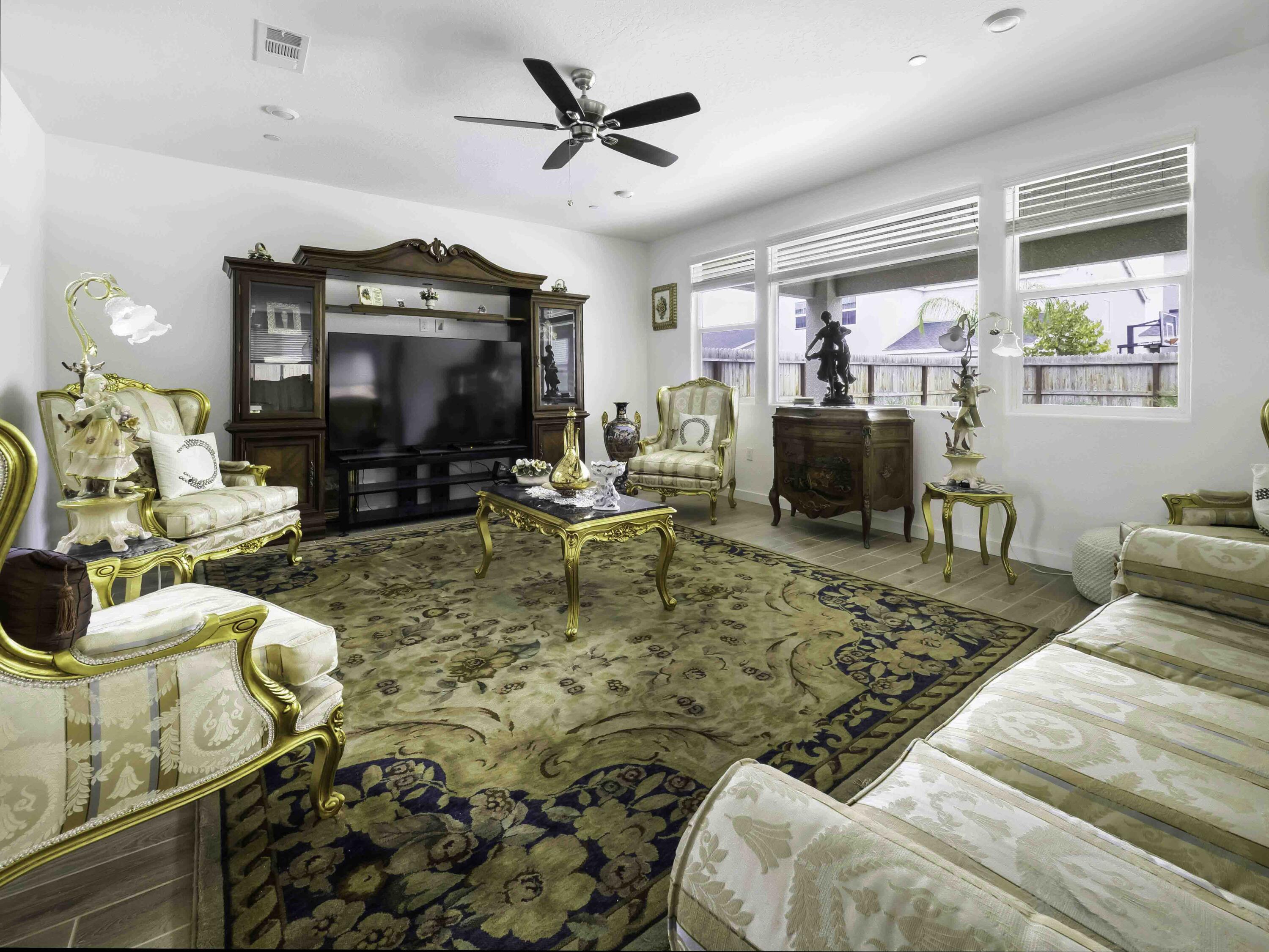 143 NE Riverway Dr, Visalia, CA 93291