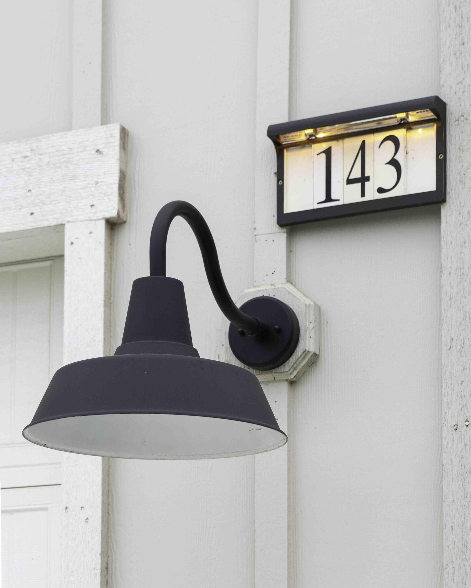 143 NE Riverway Dr, Visalia, CA 93291