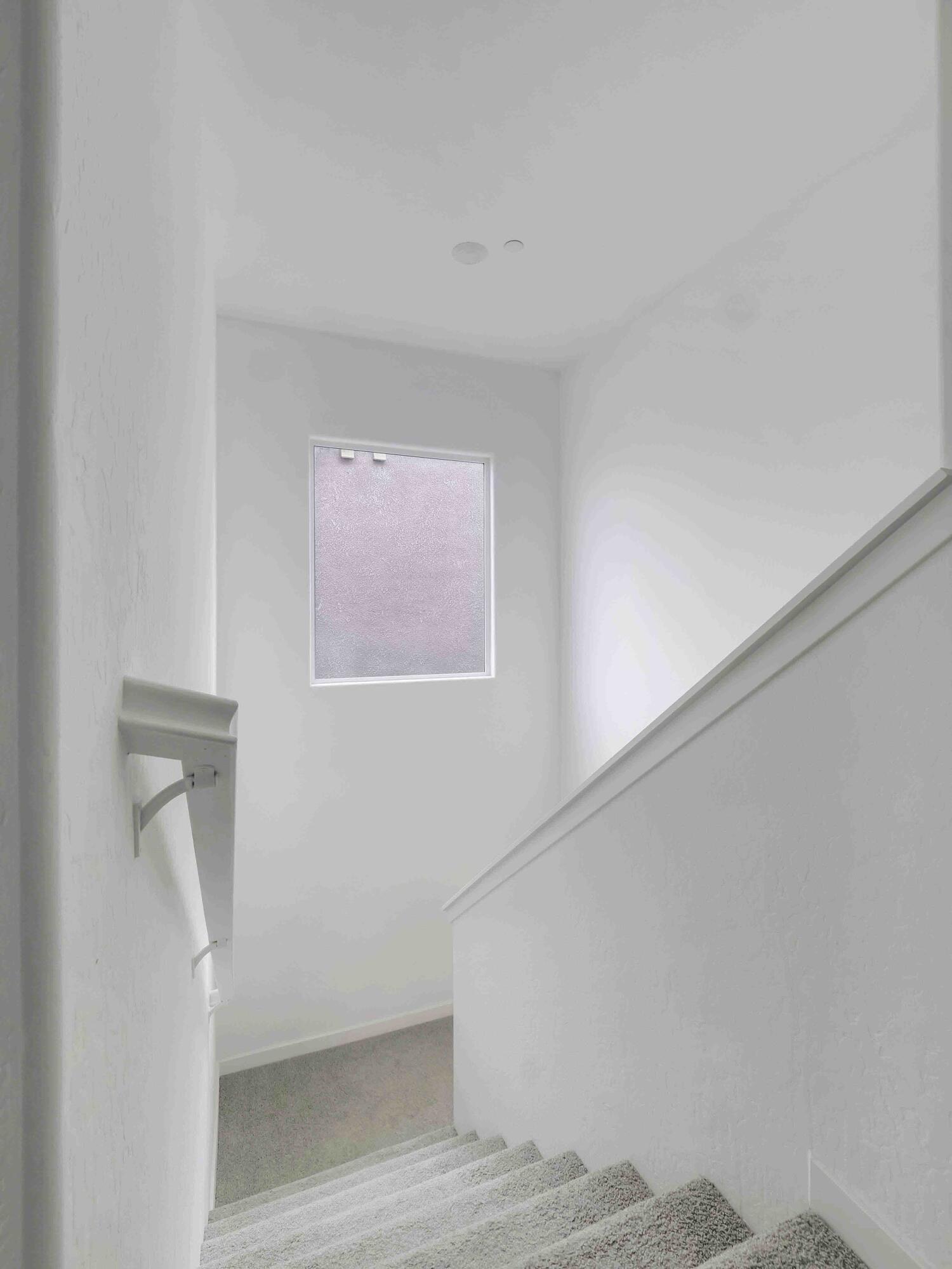 143 NE Riverway Dr, Visalia, CA 93291