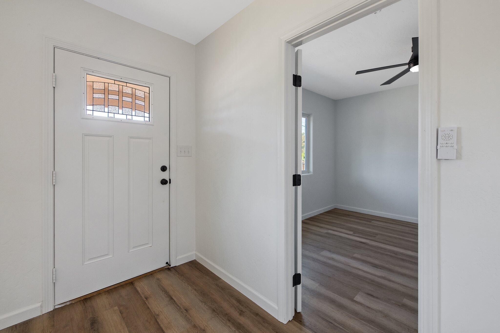 1344 S Liberty St, Visalia, CA 93292