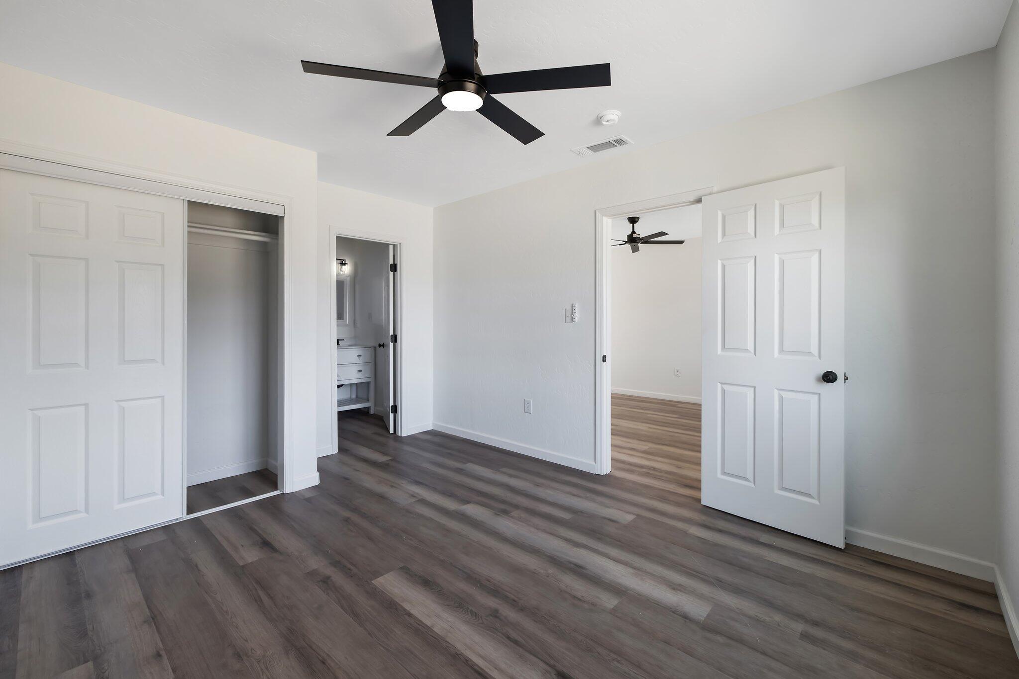 1344 S Liberty St, Visalia, CA 93292