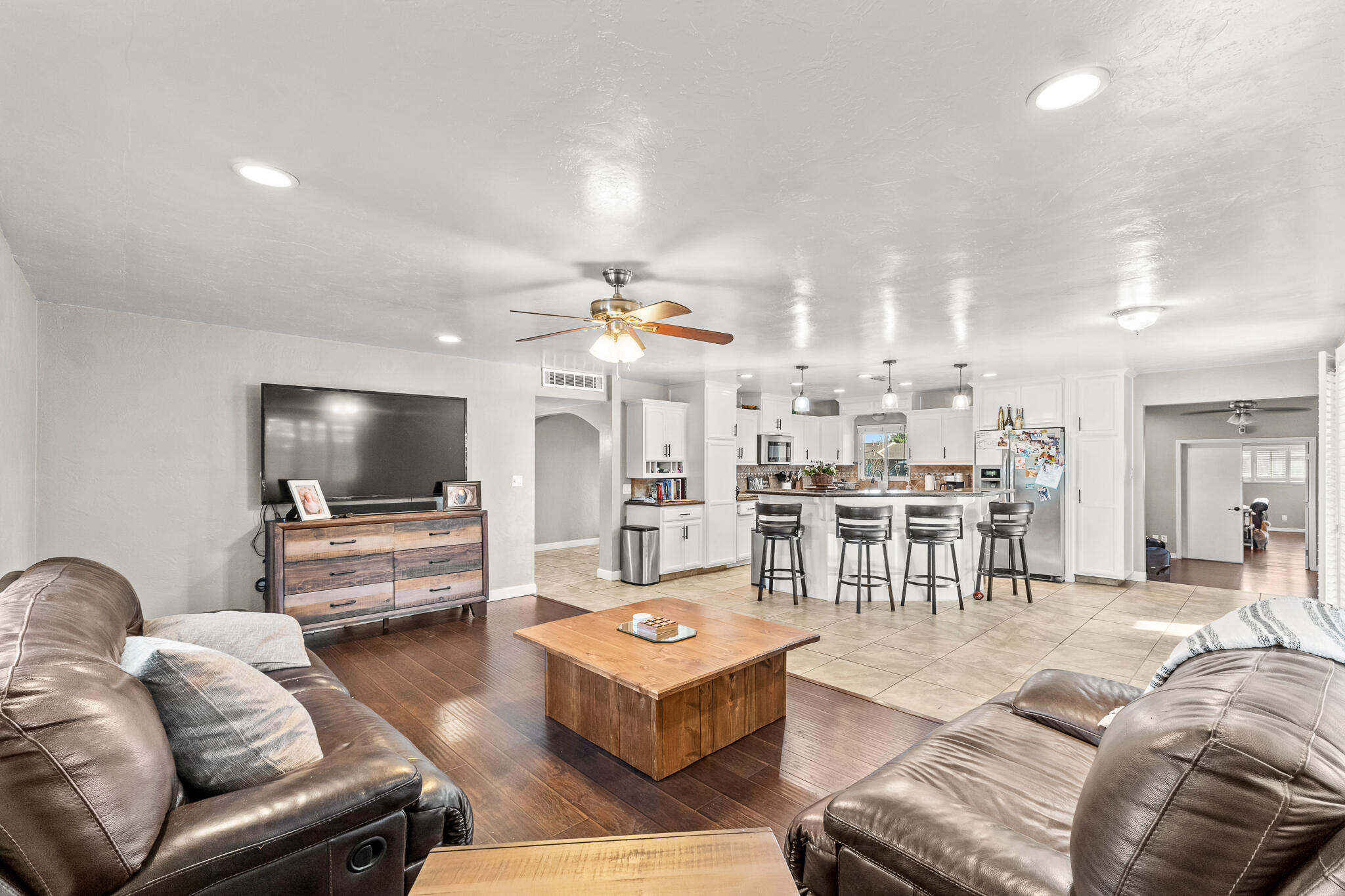 908 N Beatrice, Tulare, CA 93274