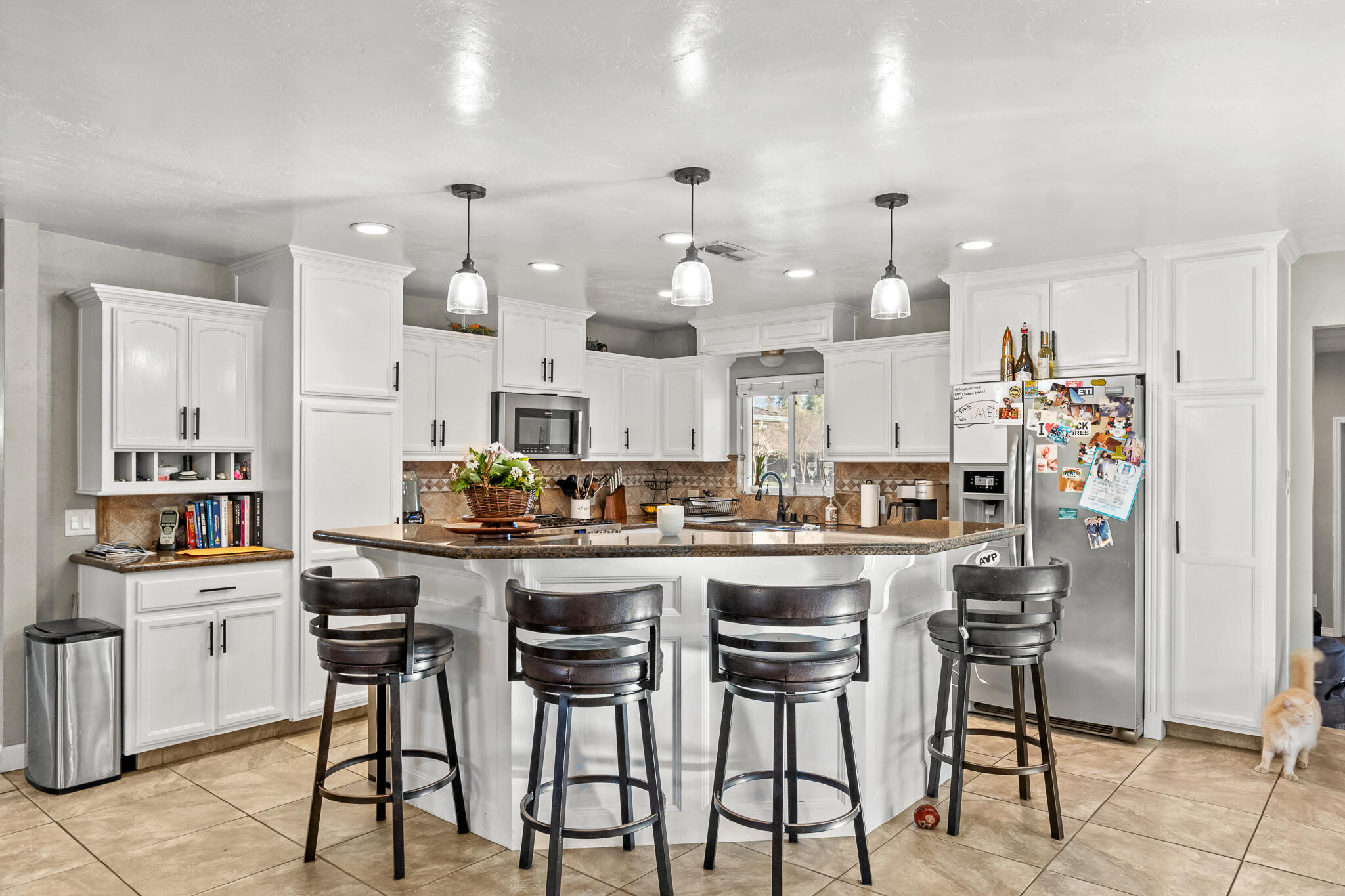 908 N Beatrice, Tulare, CA 93274