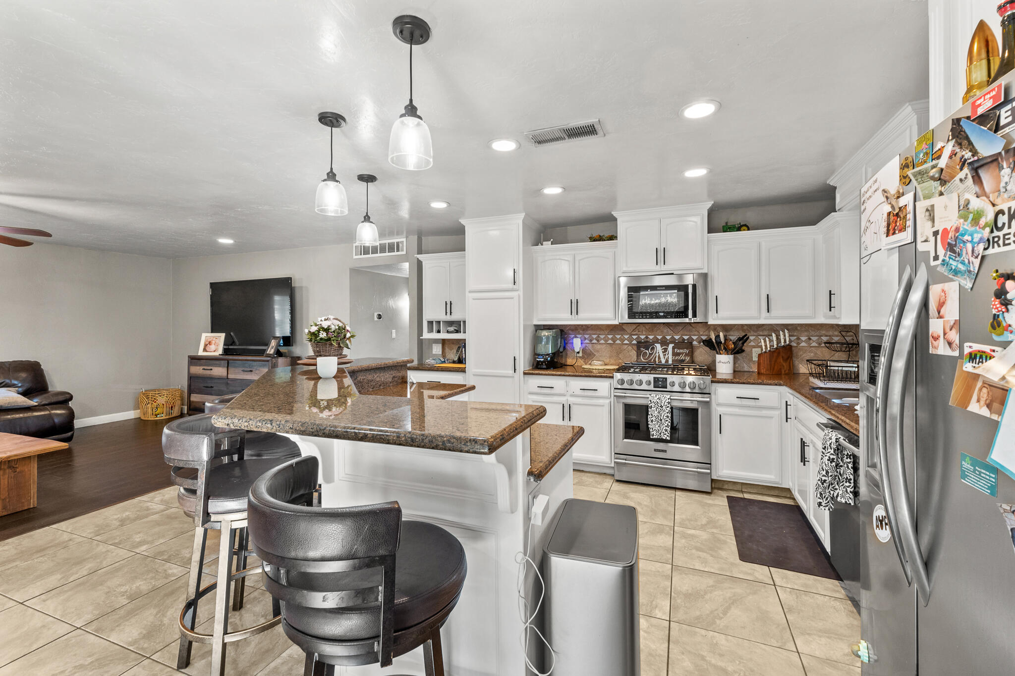 908 N Beatrice, Tulare, CA 93274