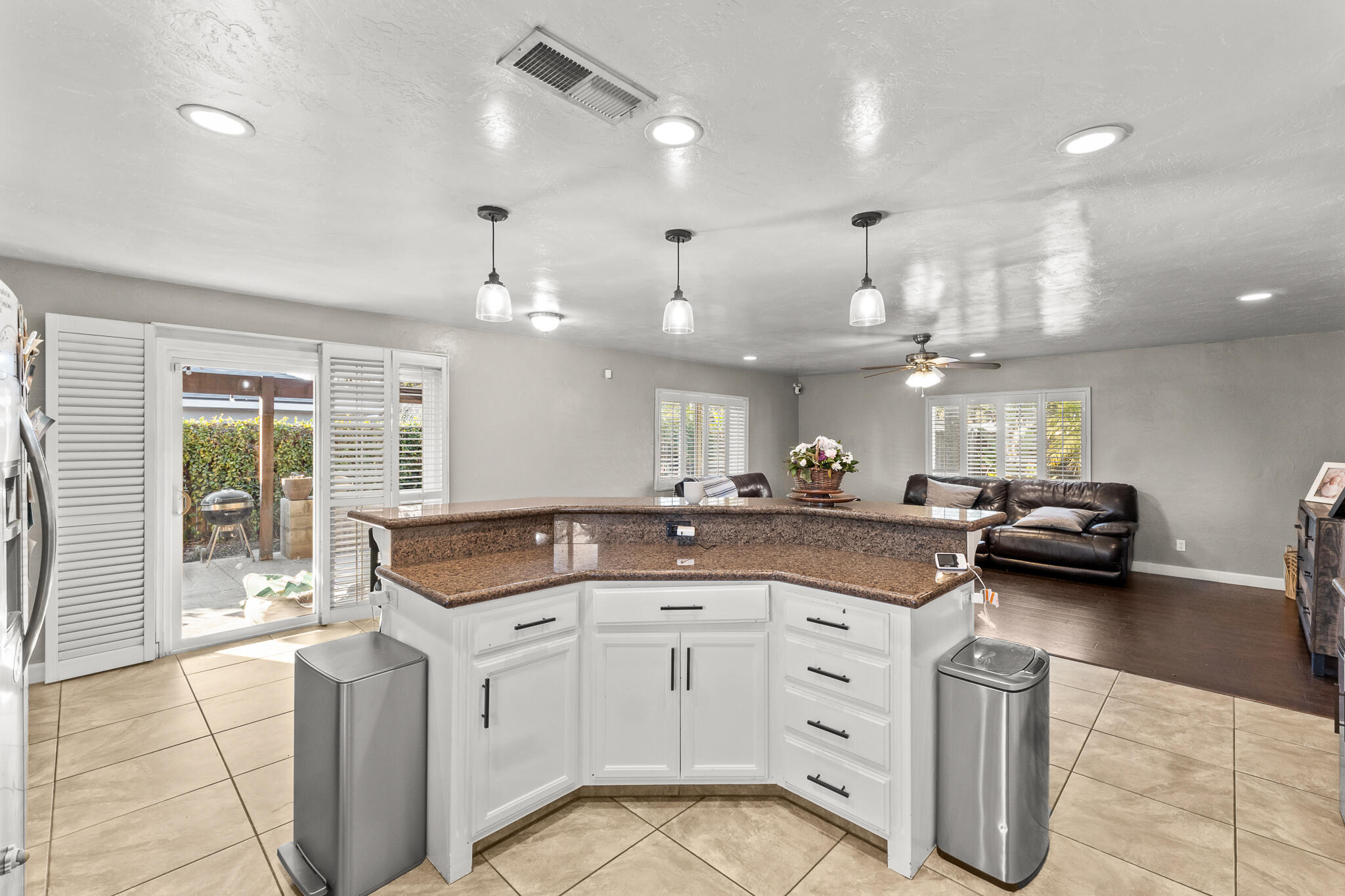 908 N Beatrice, Tulare, CA 93274