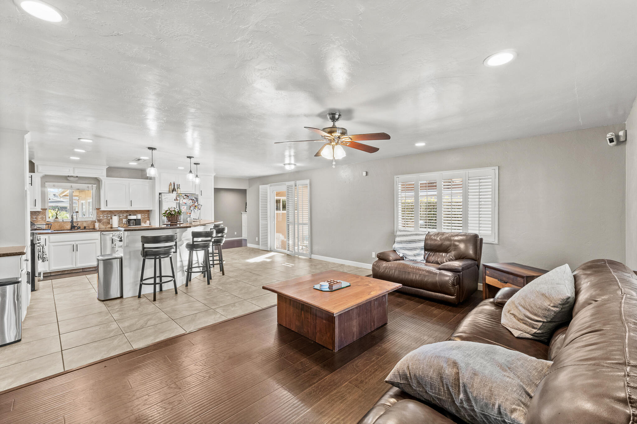 908 N Beatrice, Tulare, CA 93274