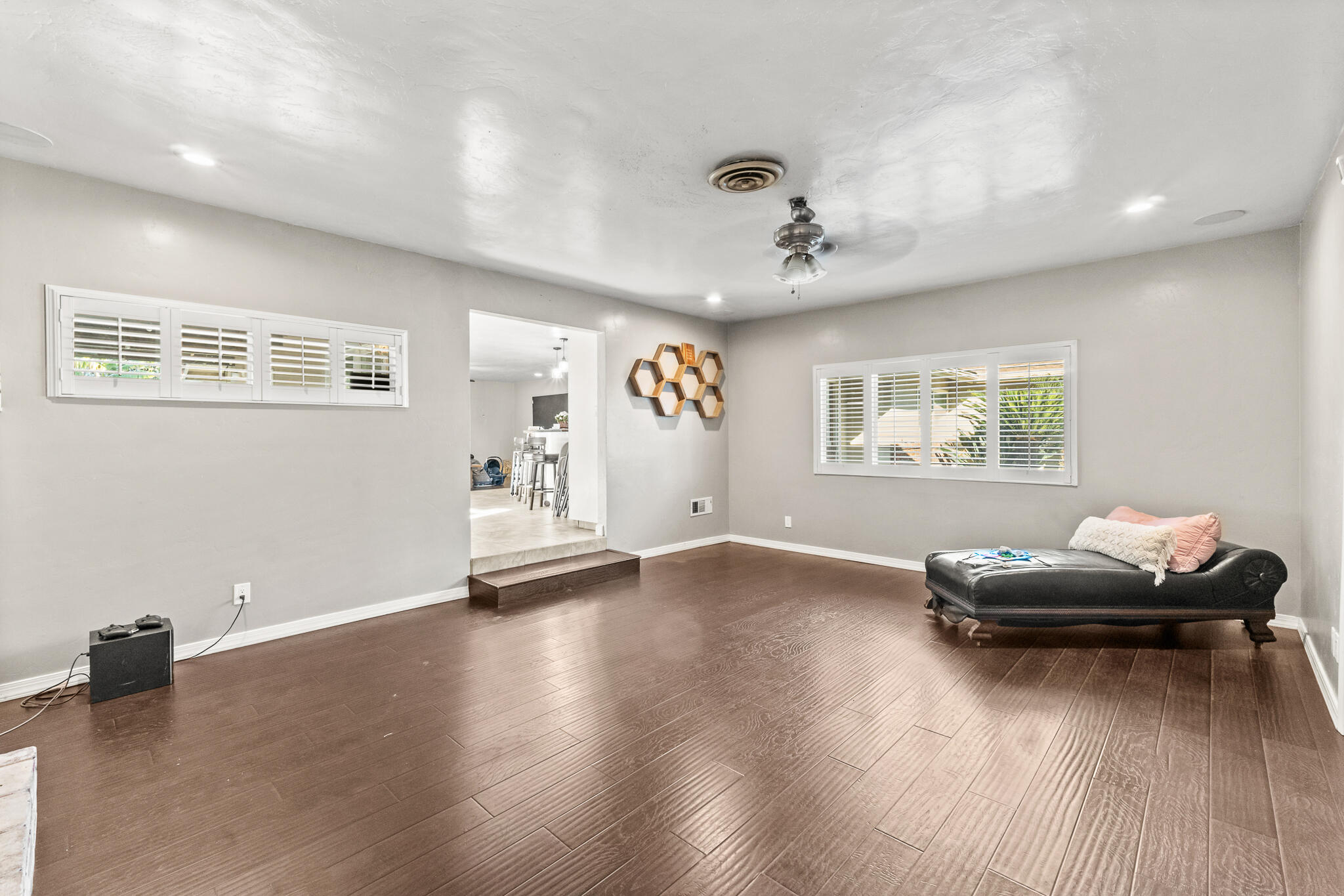 908 N Beatrice, Tulare, CA 93274