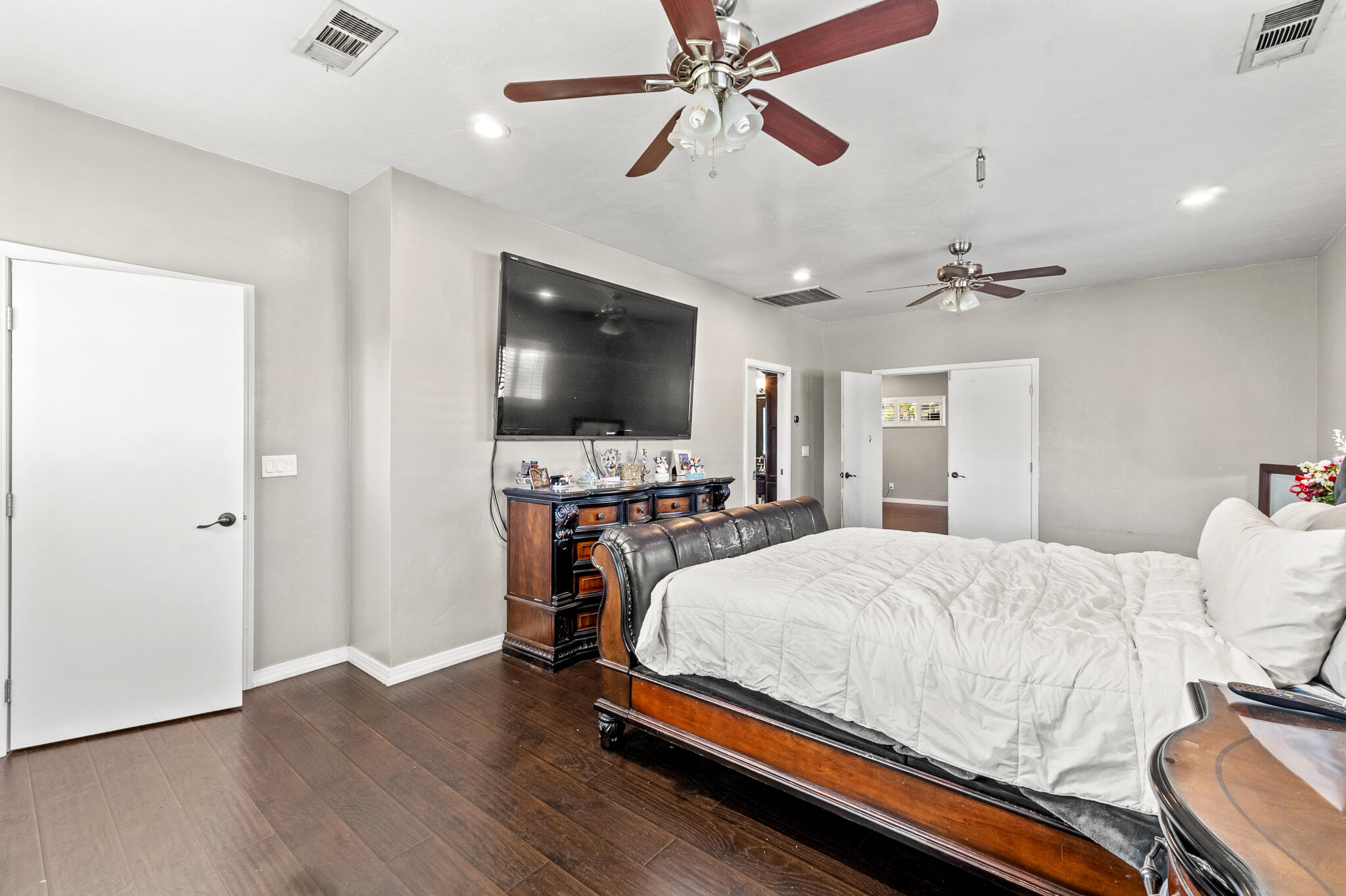 908 N Beatrice, Tulare, CA 93274