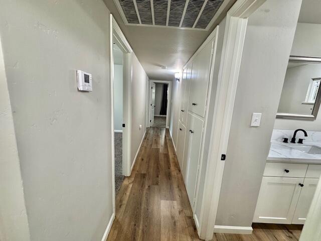 3035 W Cambridge Ave, Visalia, CA 93277