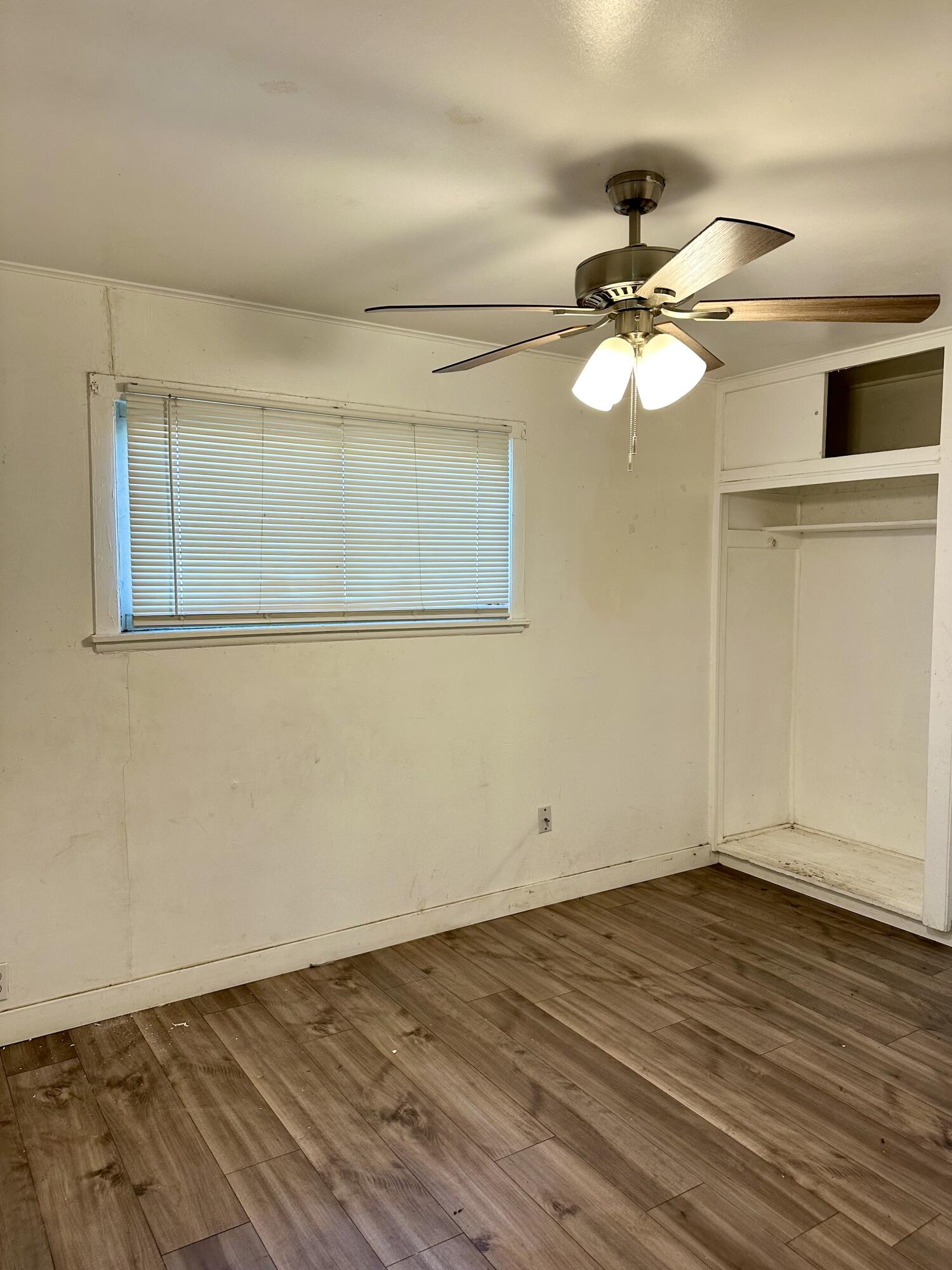 72 S Newcomb St, Porterville, CA 93257