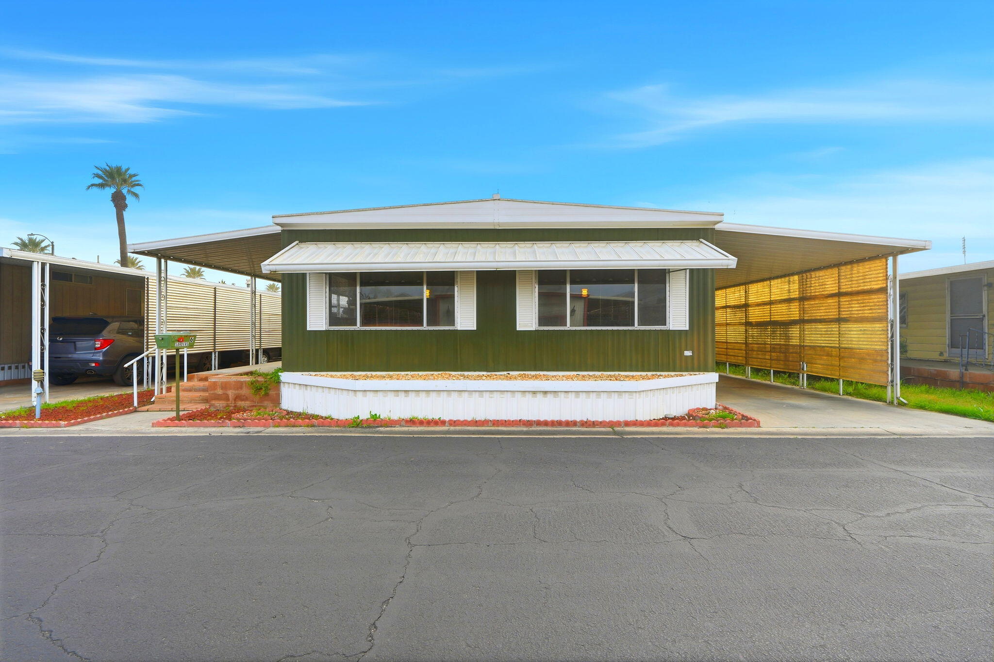 630 W Hermosa St #Spc 6, Lindsay, CA 93247