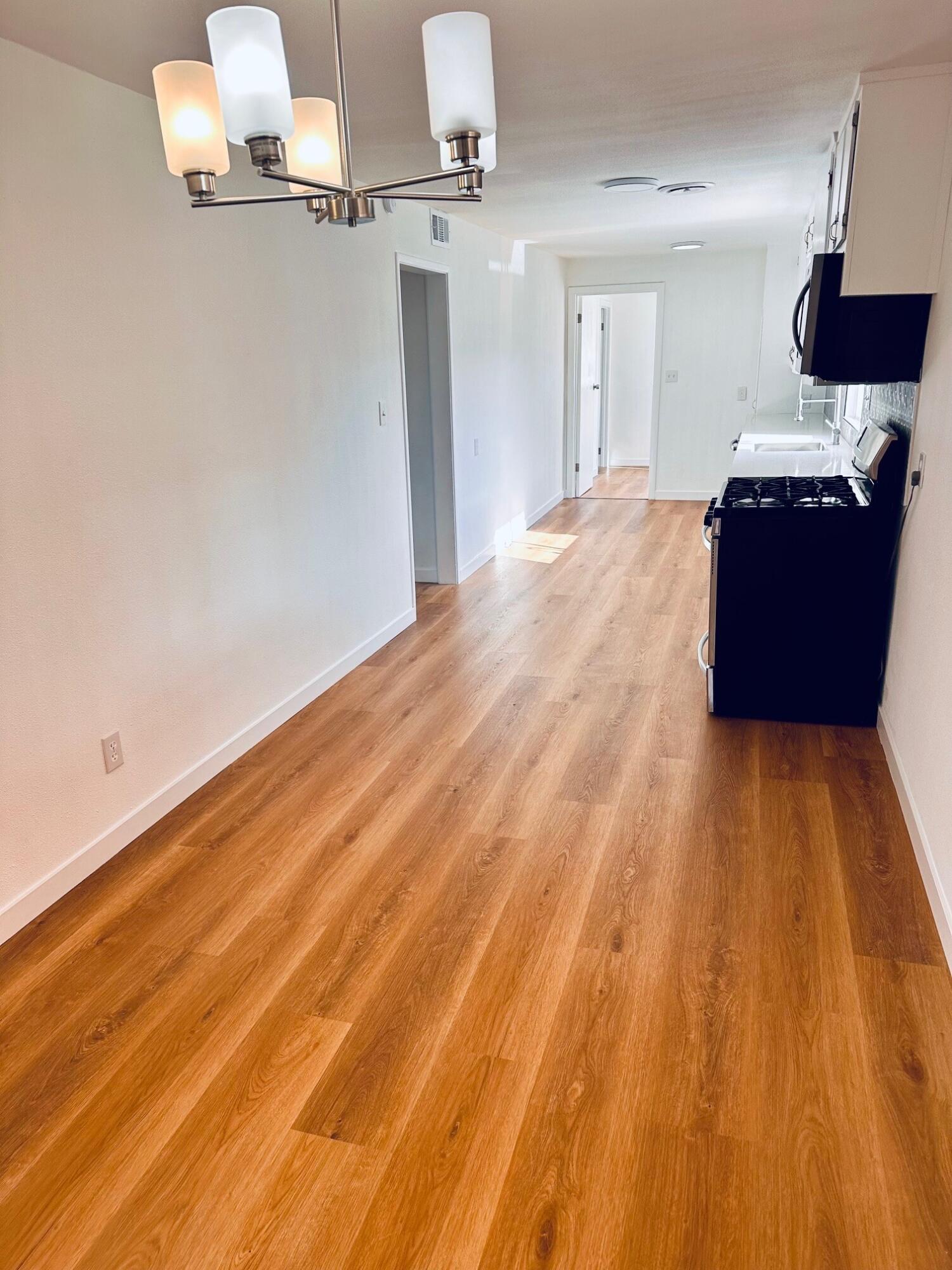 366 N Palm St, Woodlake, CA 93286