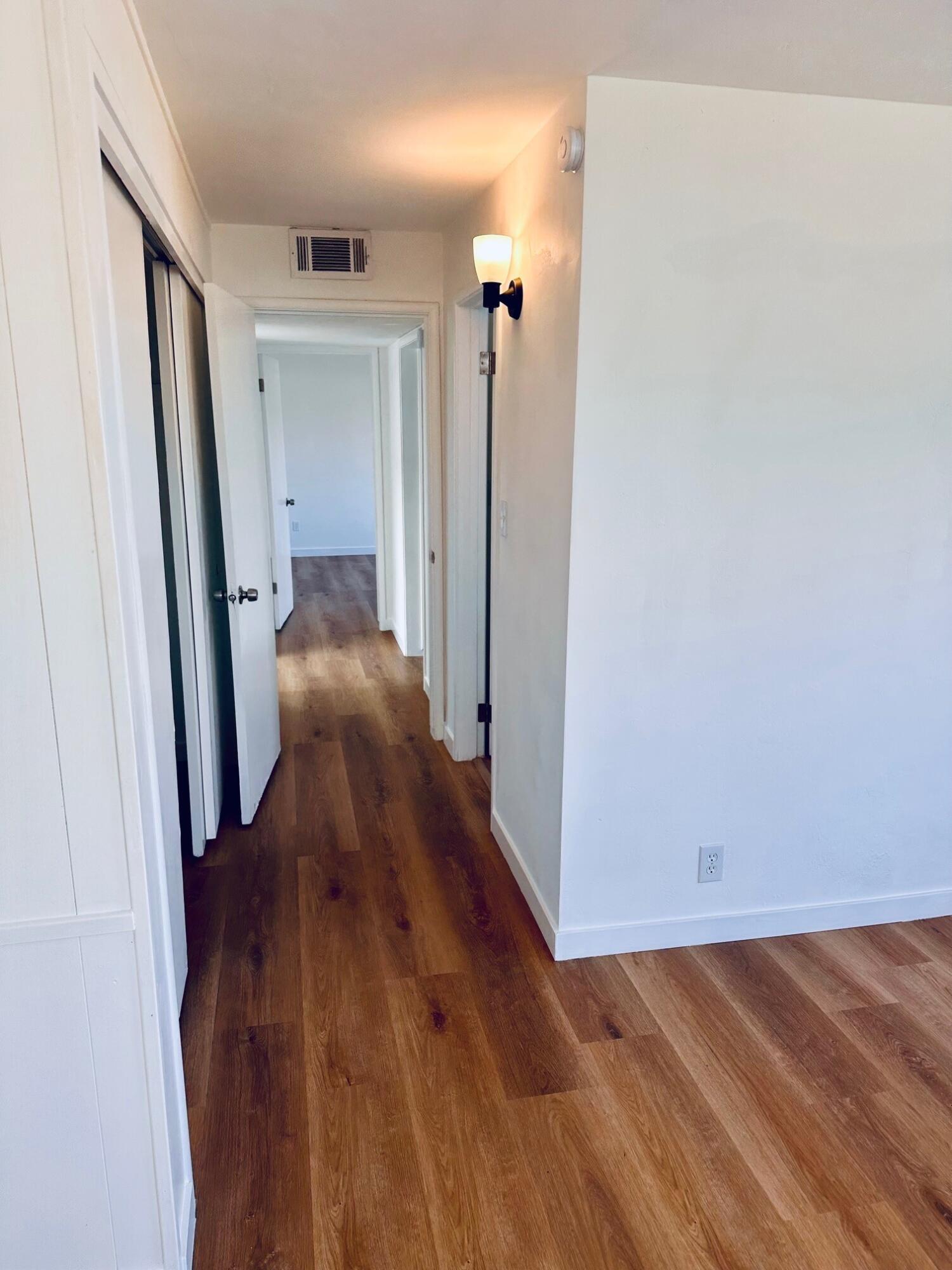 366 N Palm St, Woodlake, CA 93286