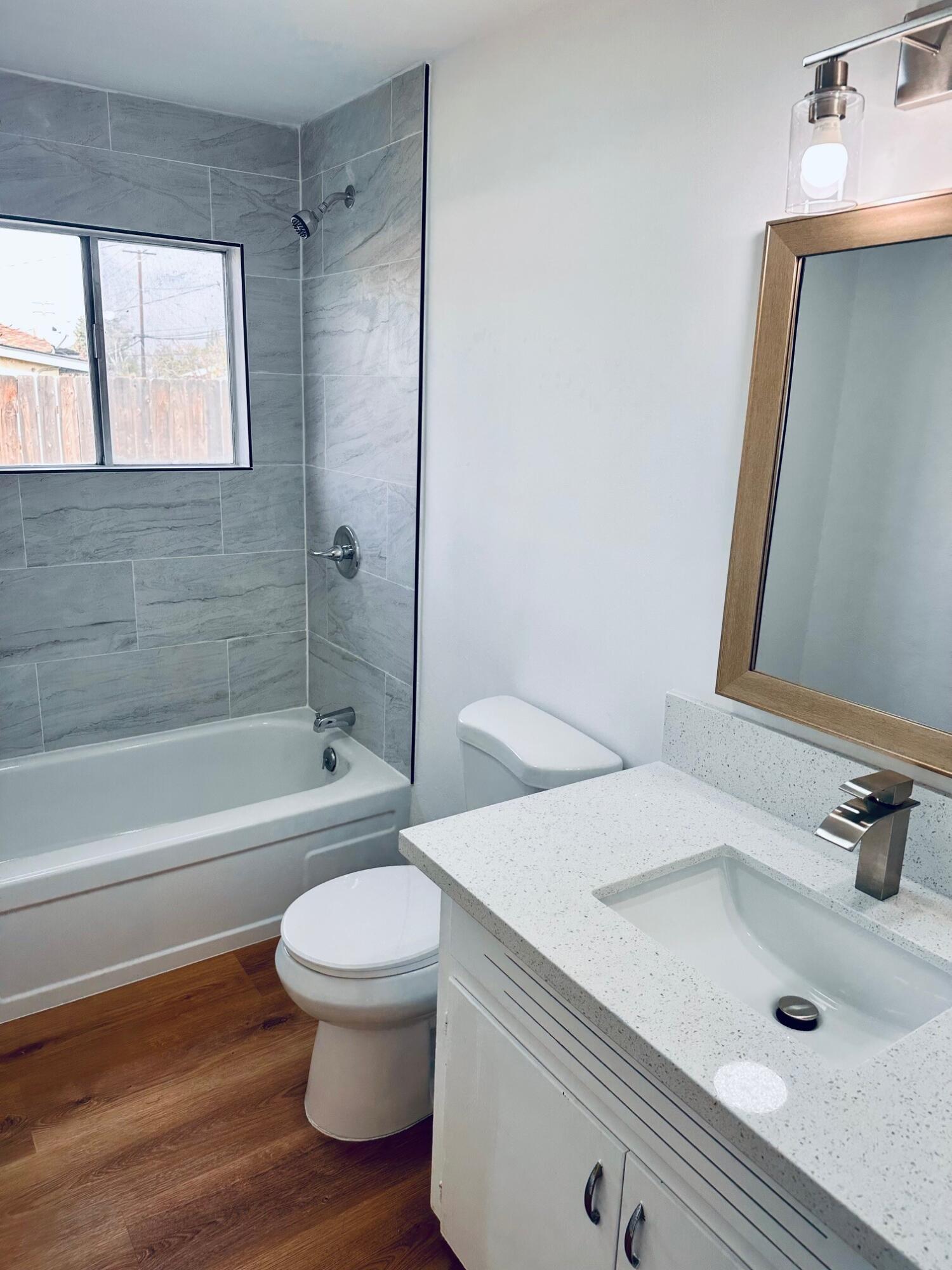 366 N Palm St, Woodlake, CA 93286