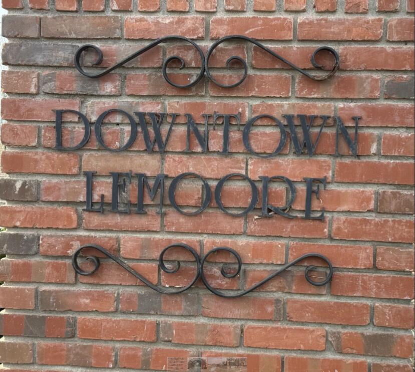 133 E St, Lemoore, CA 93245