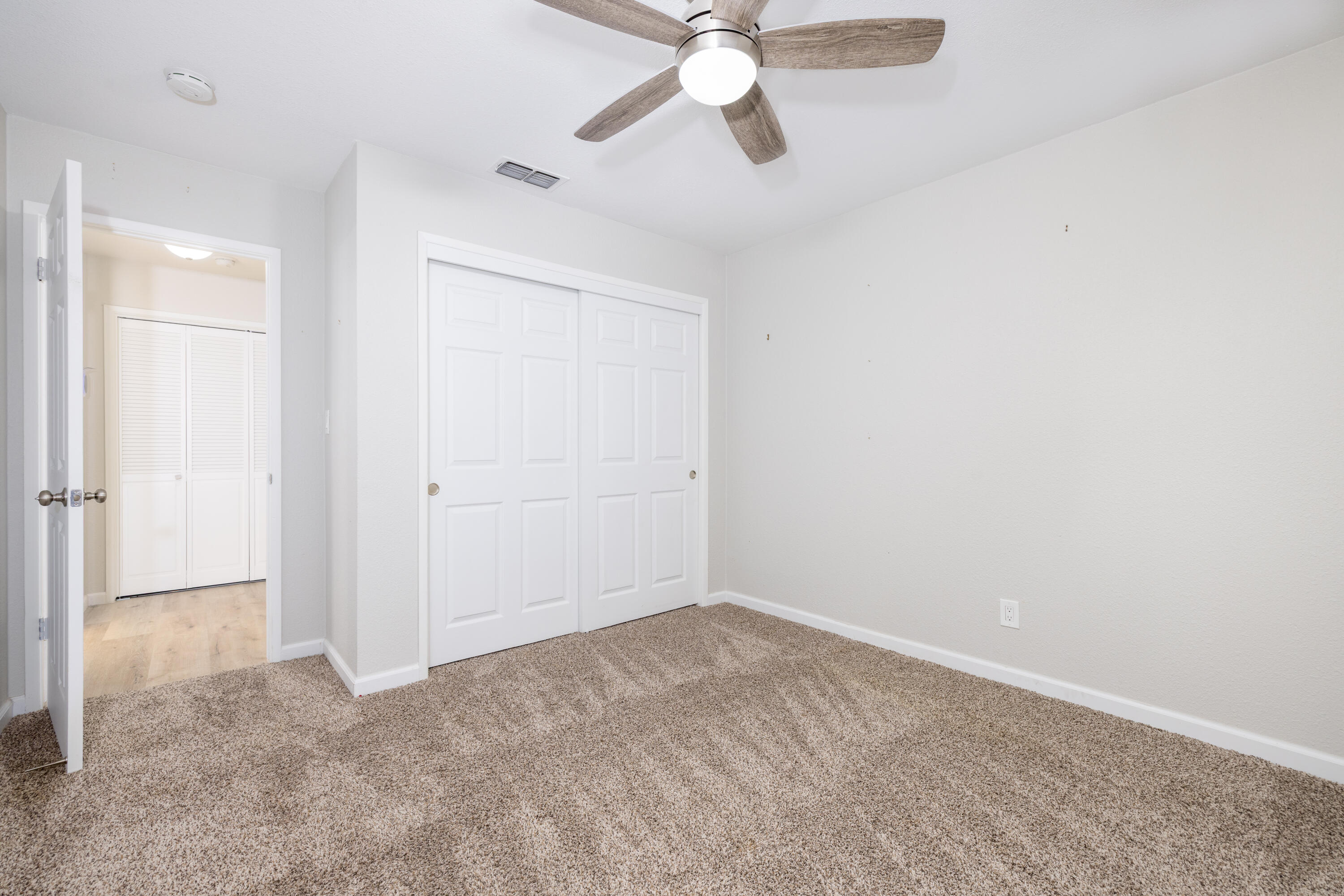 5473 W Santa Ana Ave, Fresno, CA 93722