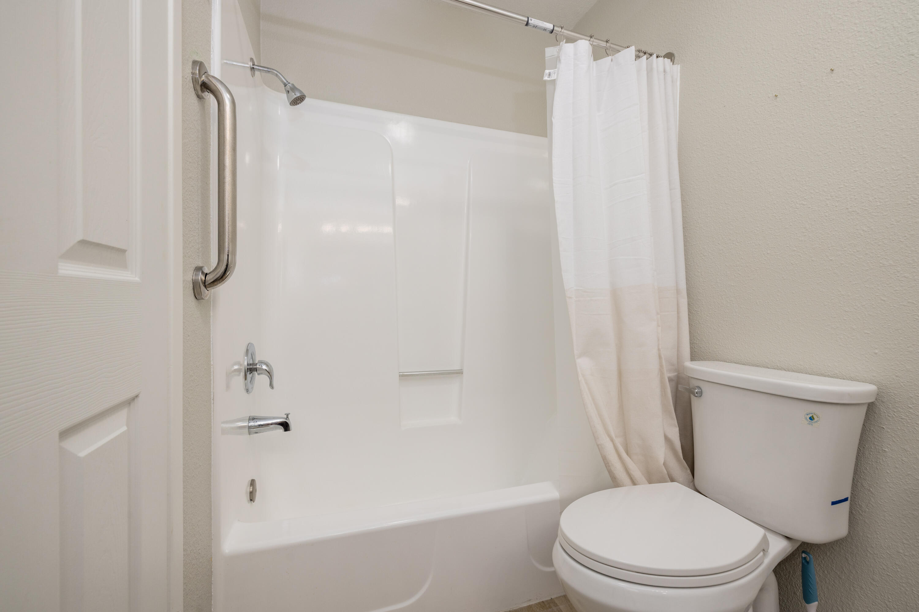 5473 W Santa Ana Ave, Fresno, CA 93722