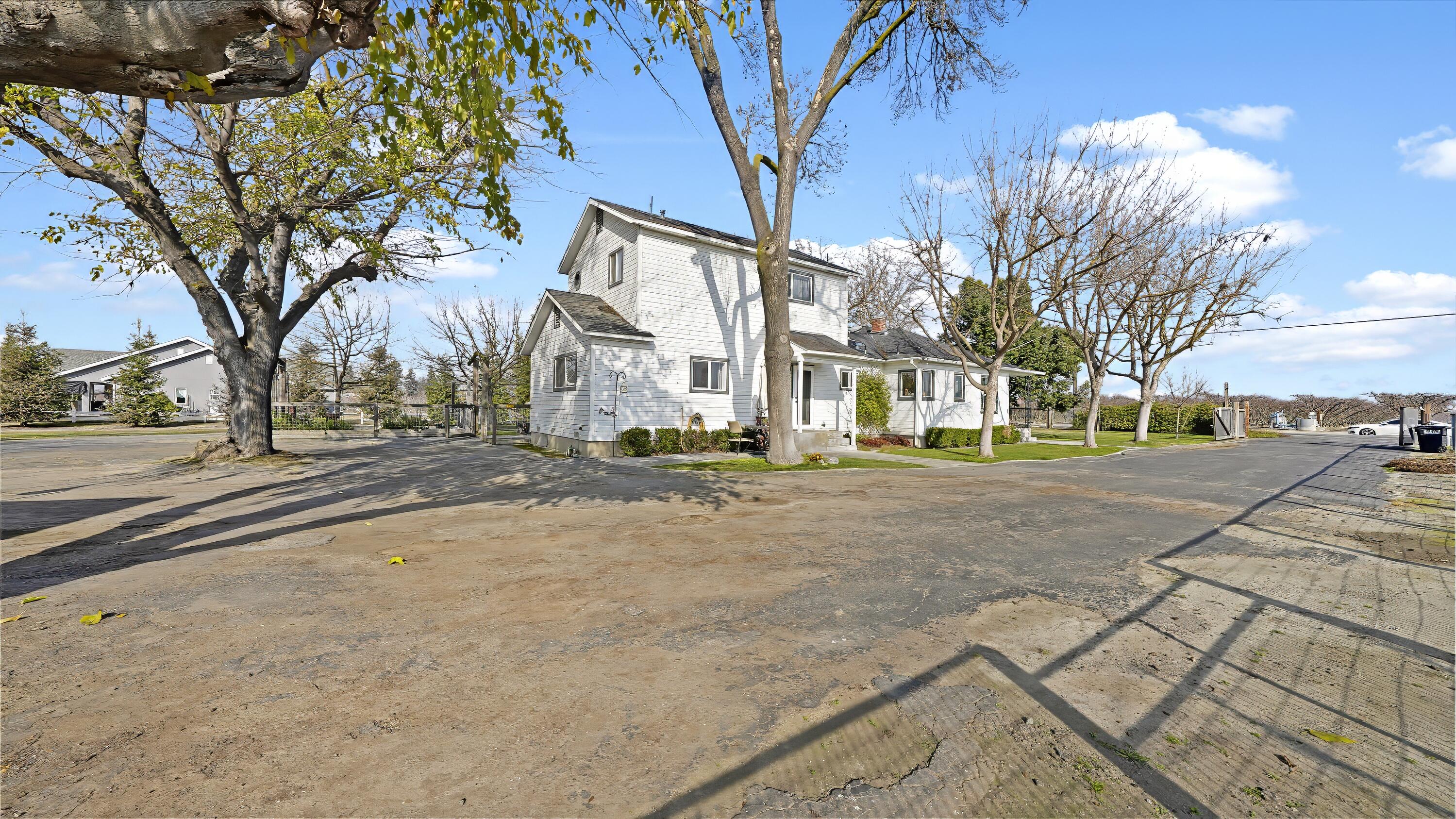 41709 Road 52, Reedley, CA 93654