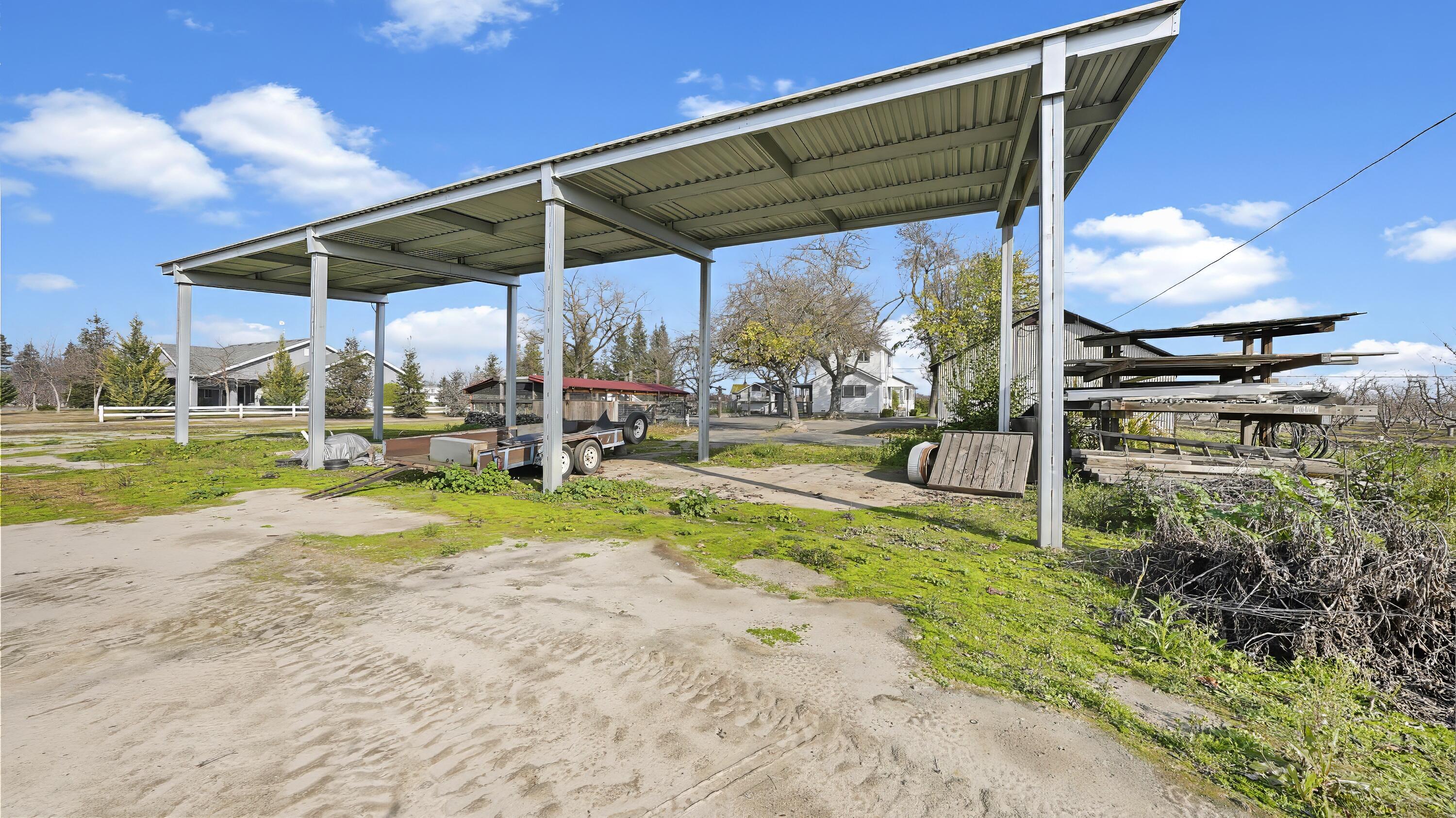 41709 Road 52, Reedley, CA 93654