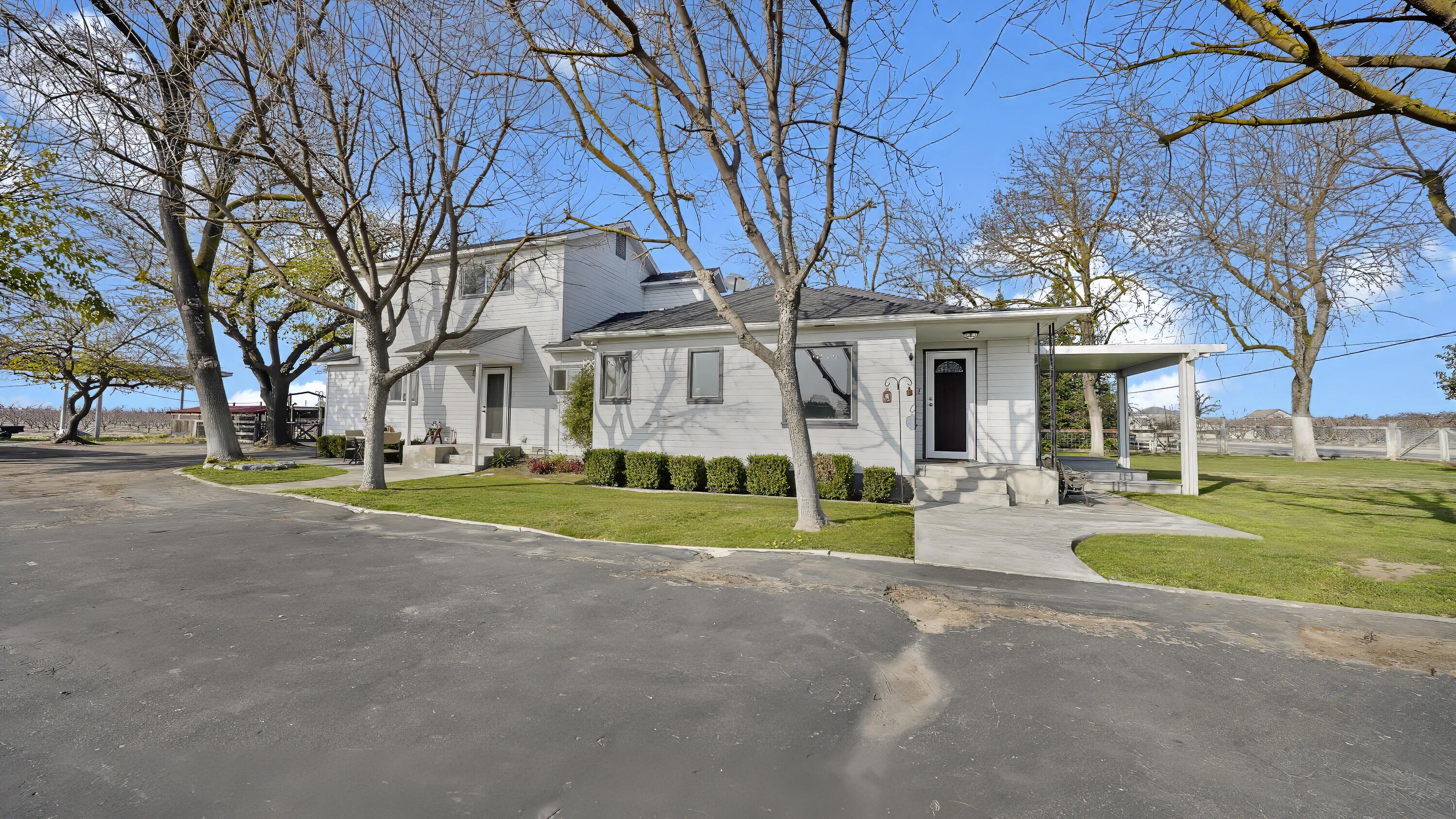 41709 Road 52, Reedley, CA 93654