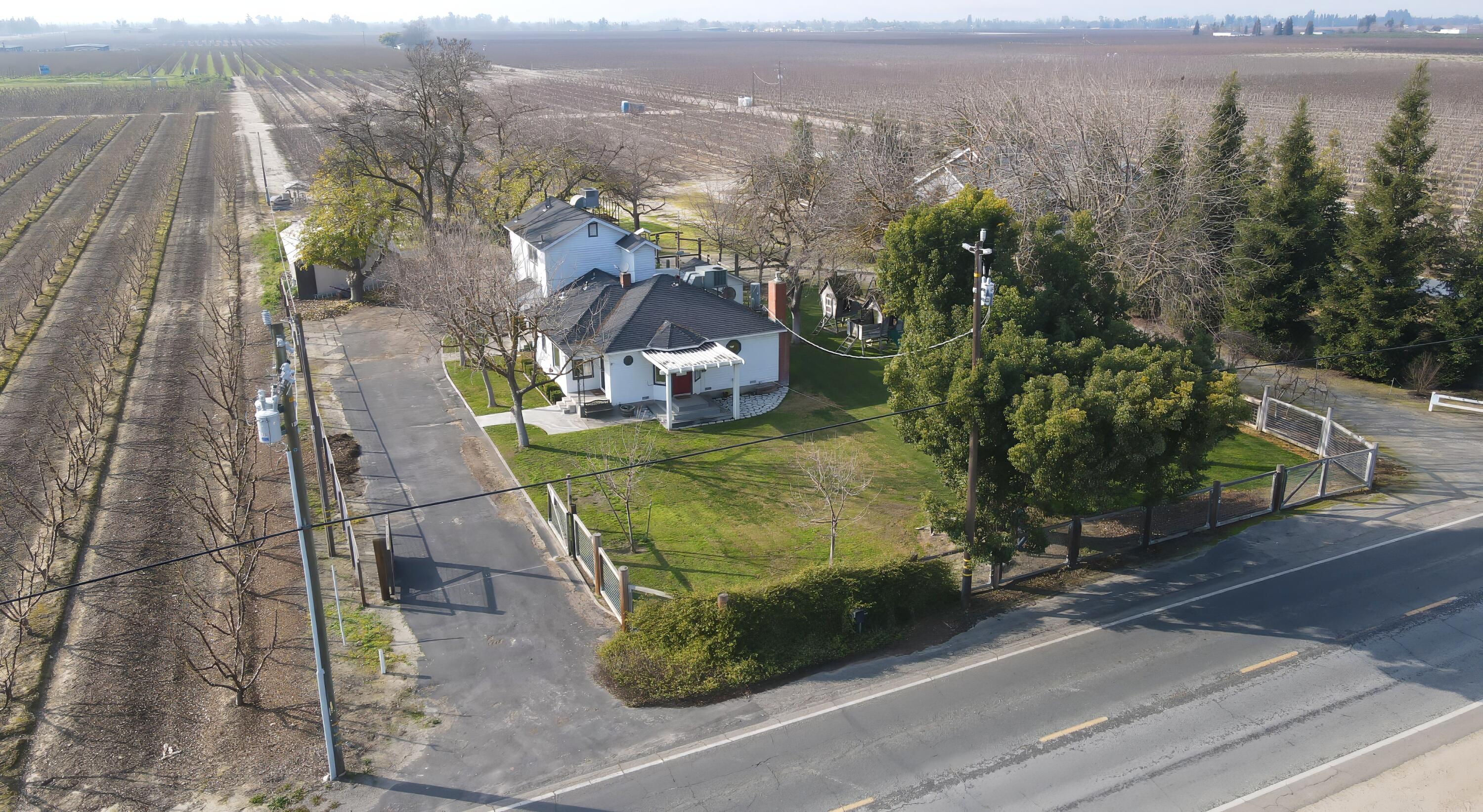 41709 Road 52, Reedley, CA 93654