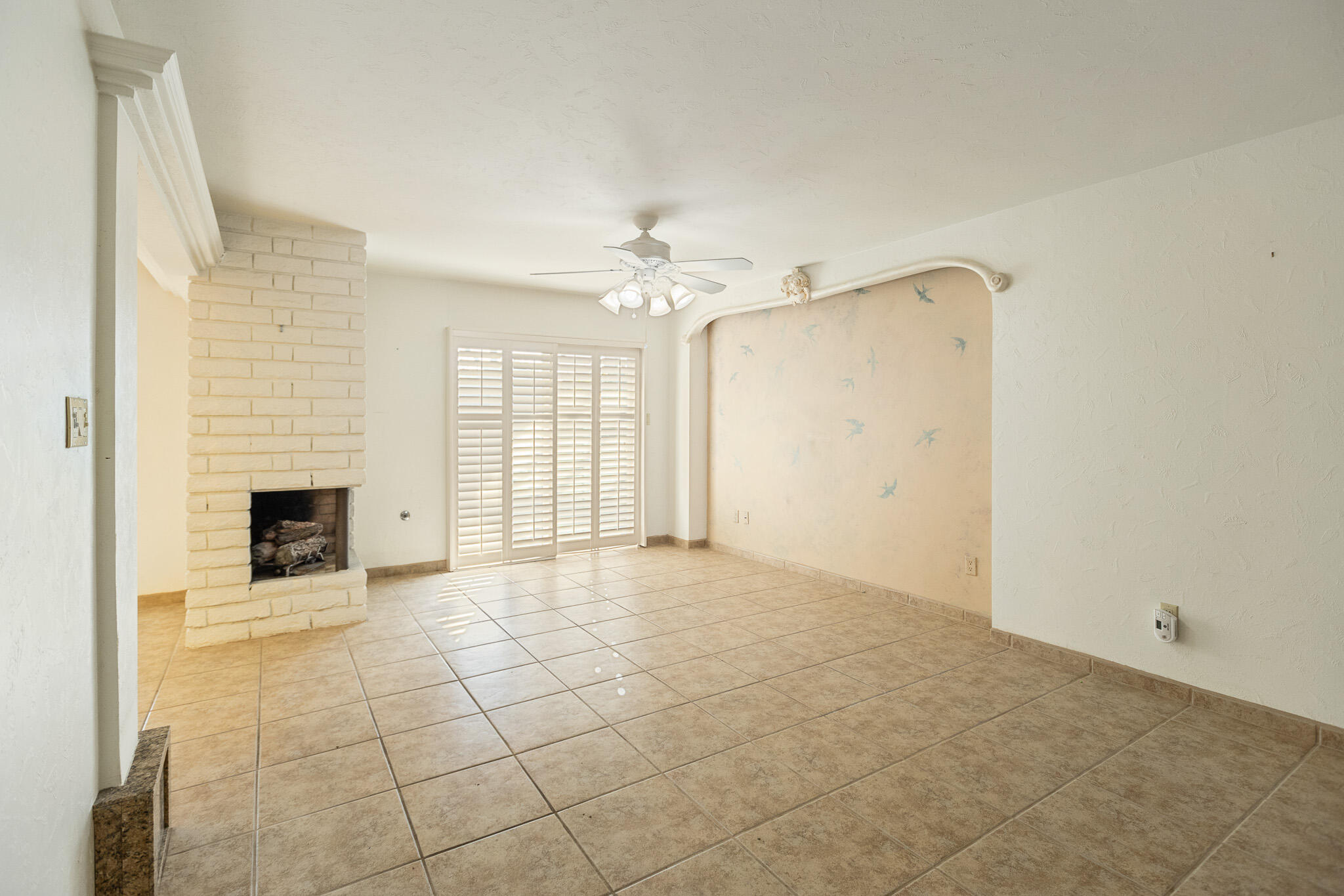 637 Village Green St, Porterville, CA 93257